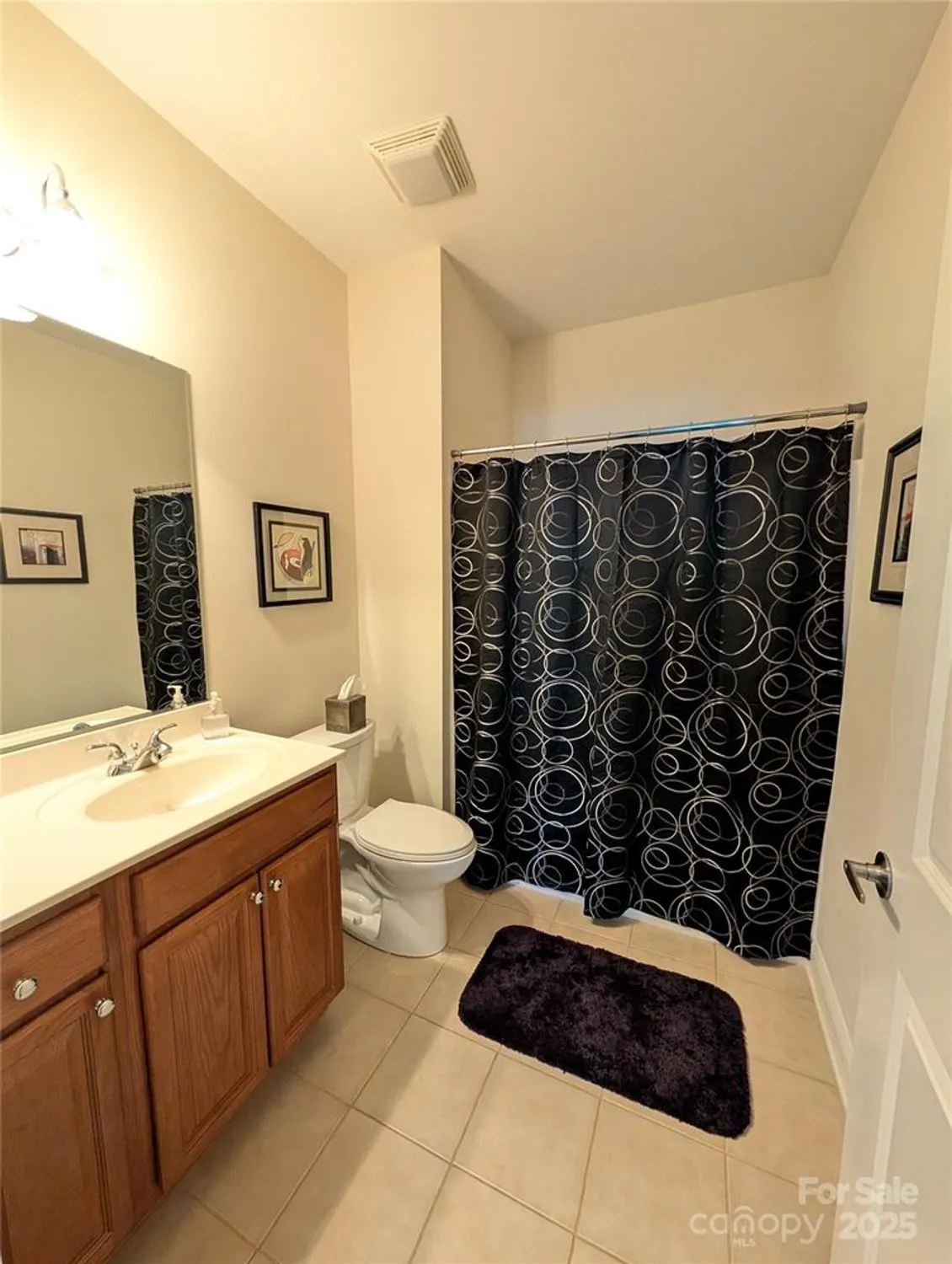 Property Slideshow image 17 of 22 | 2741 circa dr, Matthews, NC, 28105