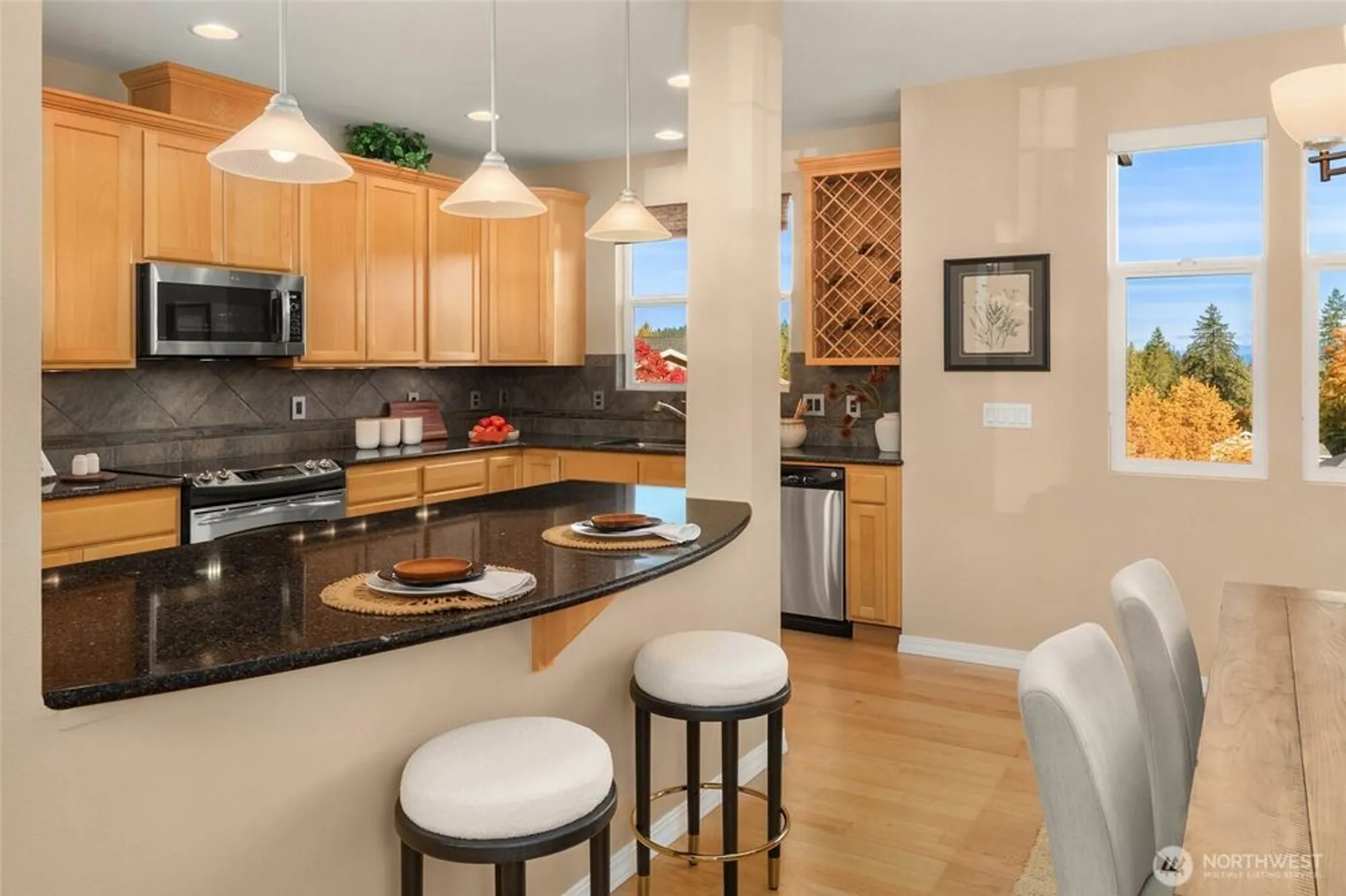 Property Slideshow image 9 of 25 | 12429 243rd pl, Redmond, WA, 98053