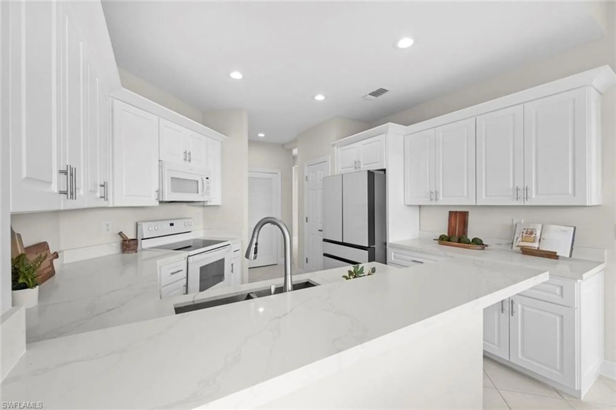 Property Slideshow image 15 of 50 | 26670 egrets landing dr 102, Bonita Springs, FL, 34134