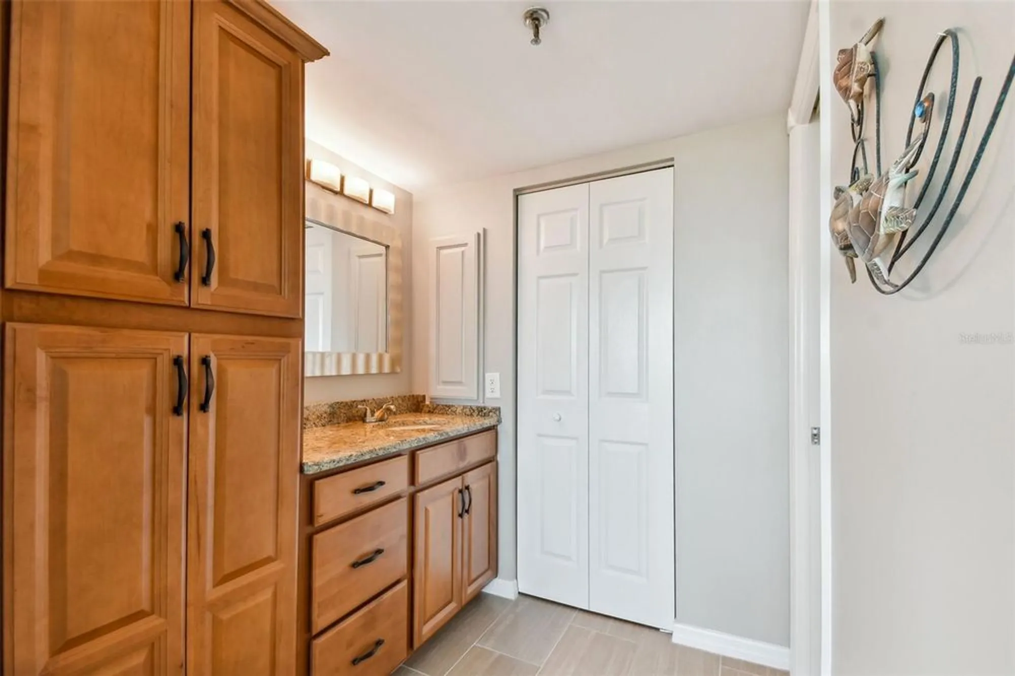 Property Slideshow image 32 of 70 | 6372 palma del mar blvd s apt 605, St Petersburg, FL, 33715