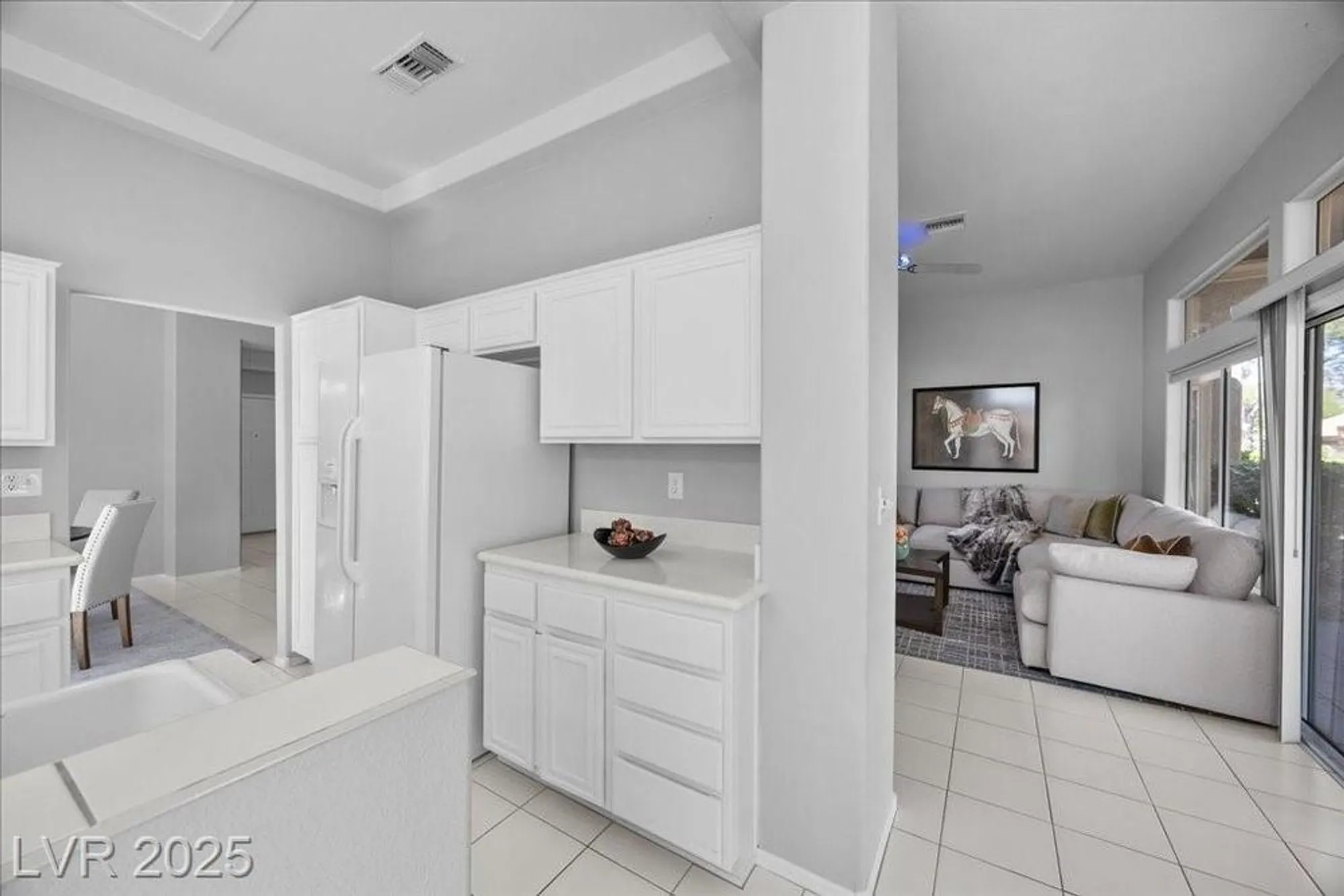 Property Slideshow image 17 of 33 | 9352 villa ridge dr, Las Vegas, NV, 89134