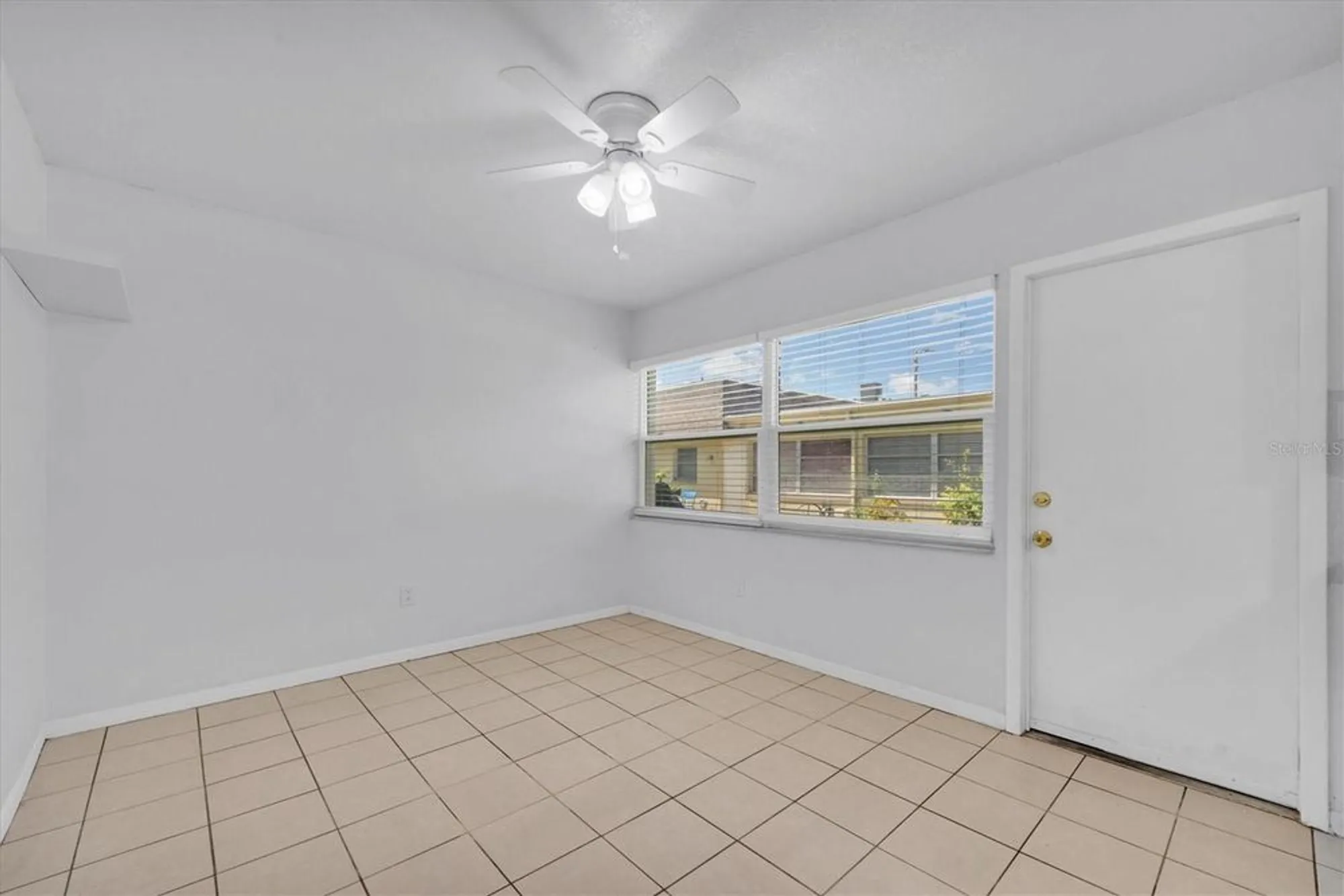 Property Slideshow image 13 of 27 | 8350 burgundy dr, Pinellas Park, FL, 33781