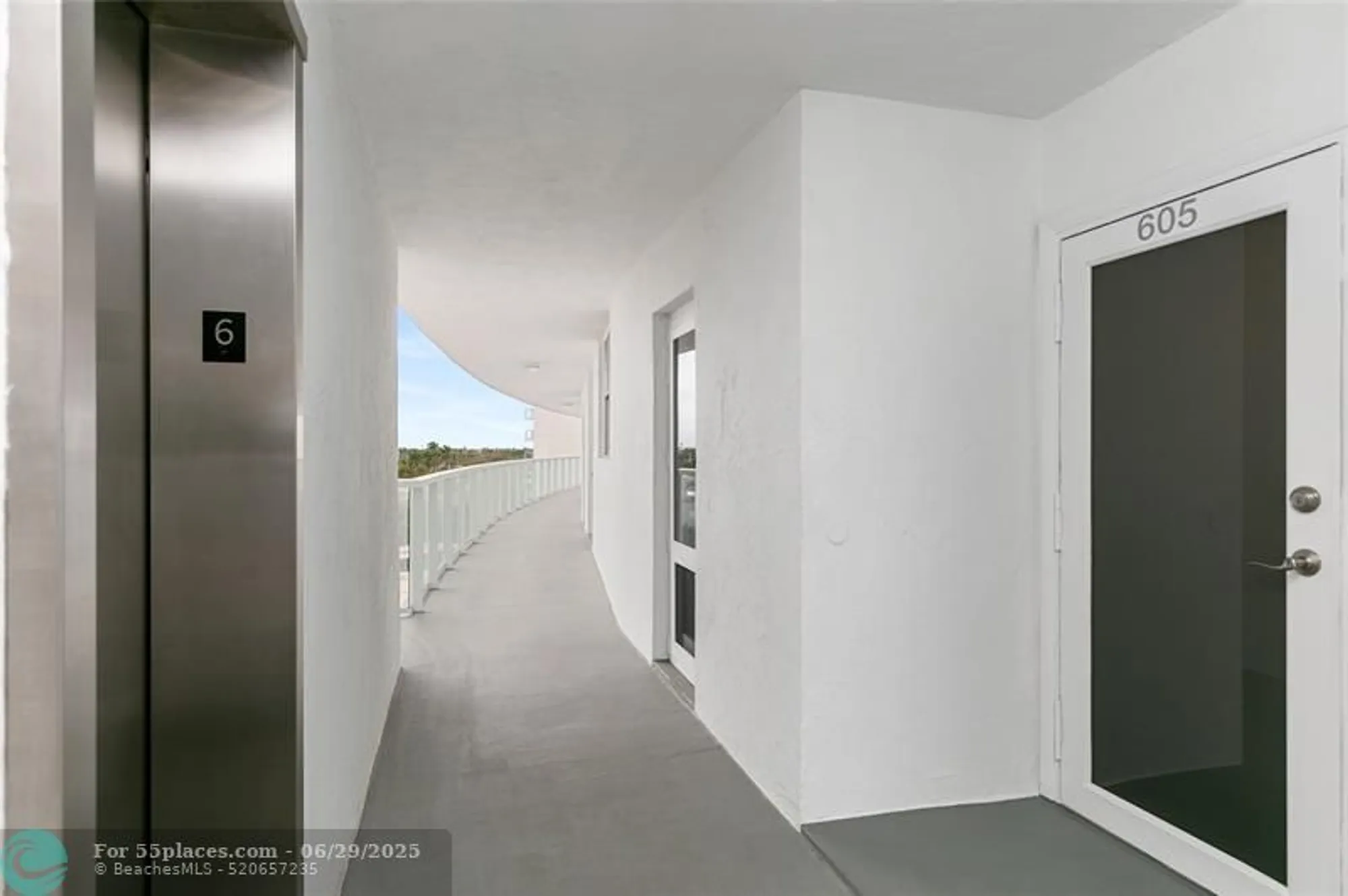 Property Slideshow image 12 of 39 | 2731 ne 14th street cswy 605, Pompano Beach, FL, 33062