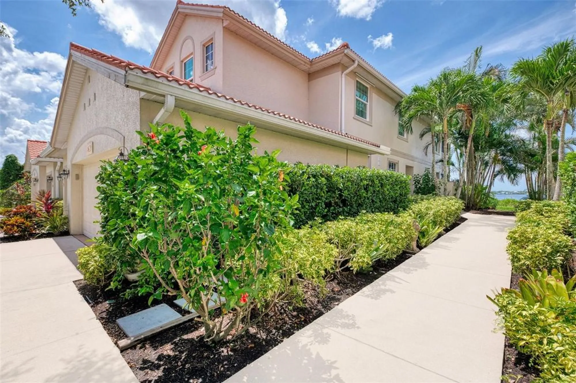 Property Slideshow image 8 of 81 | 4620 club dr unit 102, Port Charlotte, FL, 33953