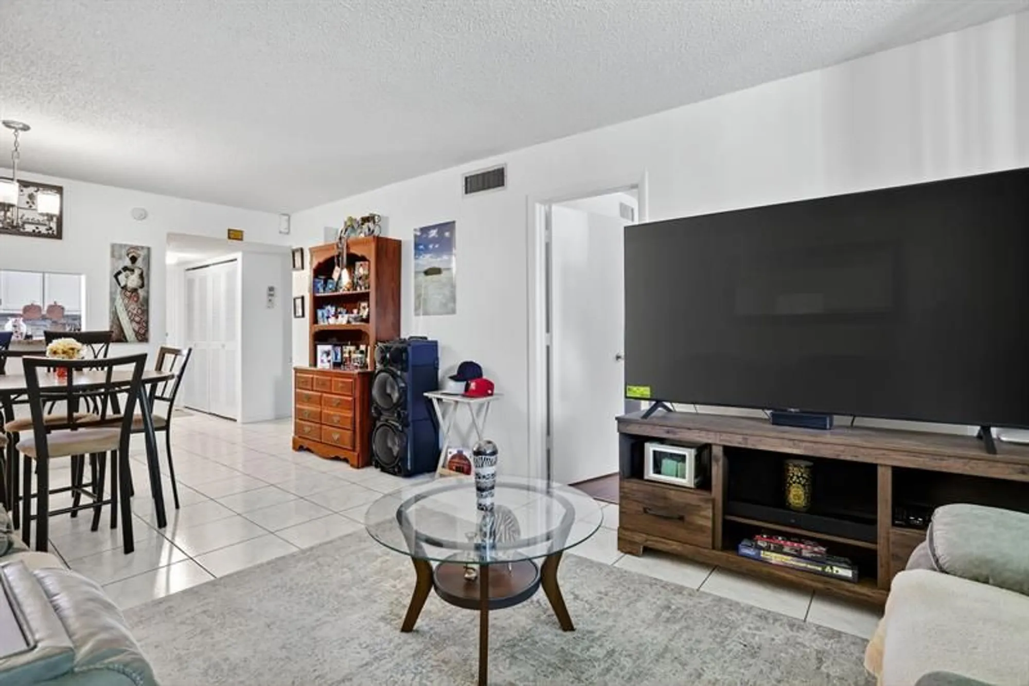 Property Slideshow image 20 of 40 | 6650 royal palm blvd apt 203, Margate, FL, 33063