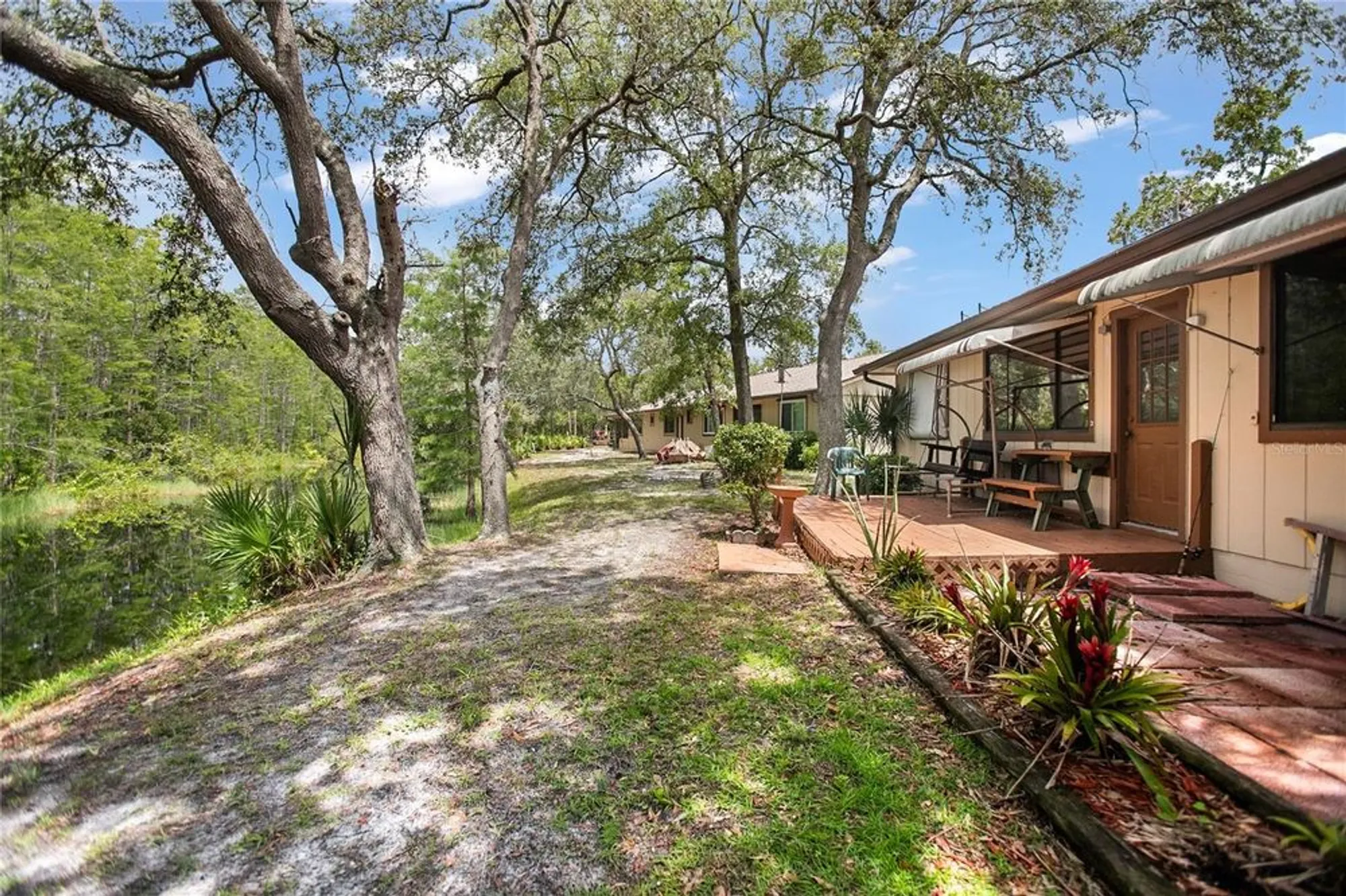 Property Slideshow image 4 of 41 | 71 crooked pine rd, Port Orange, FL, 32128