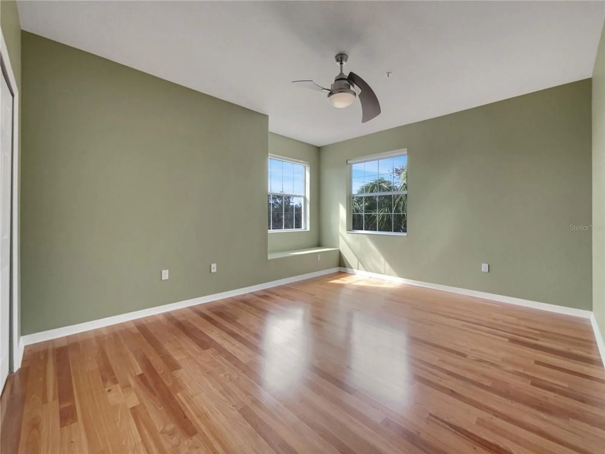 Property Slideshow image 19 of 29 | 1181 burgos dr # 406, Sarasota, FL, 34238