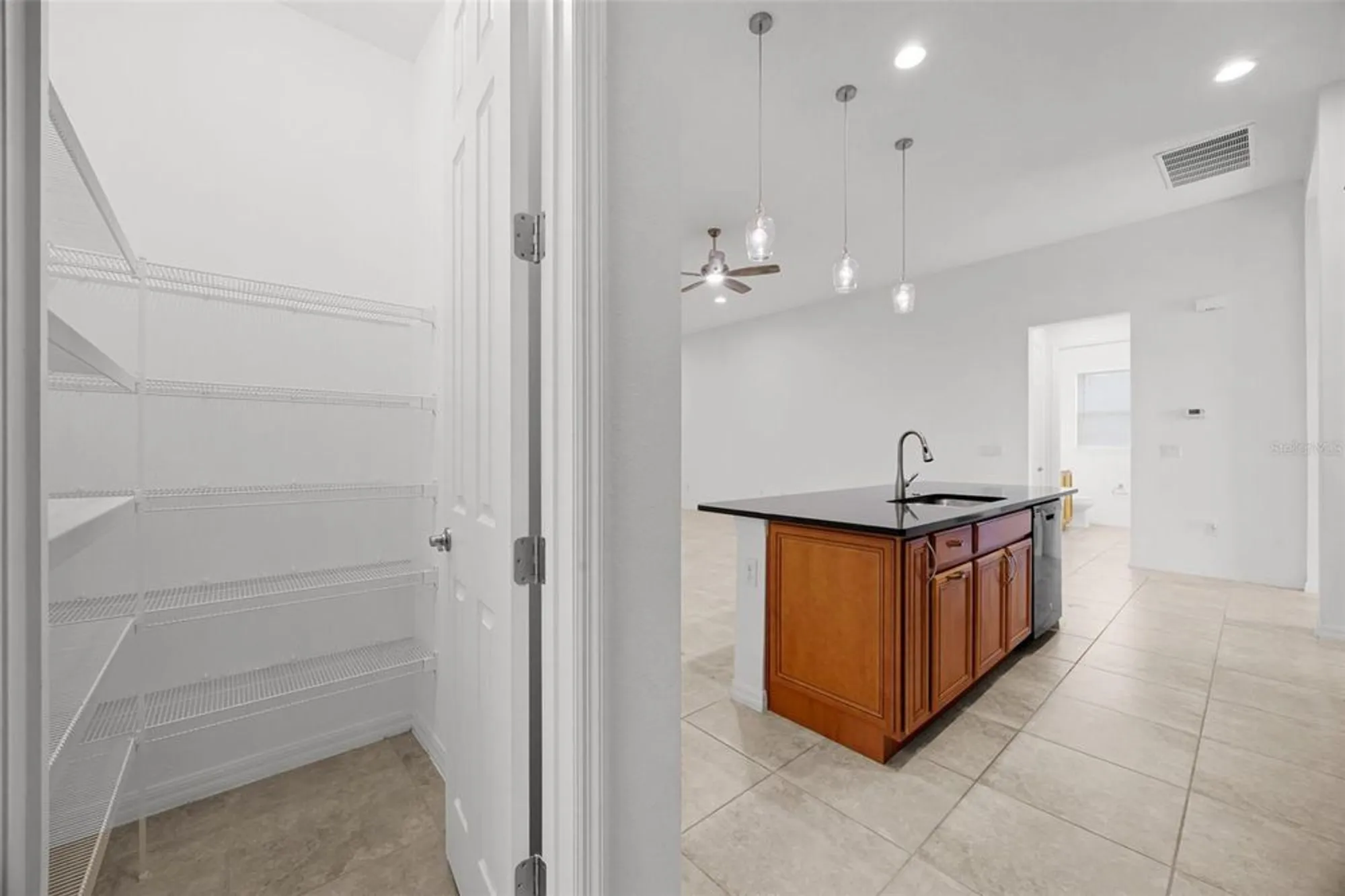 Property Slideshow image 33 of 94 | 780 mystic hill ct, Poinciana, FL, 34759