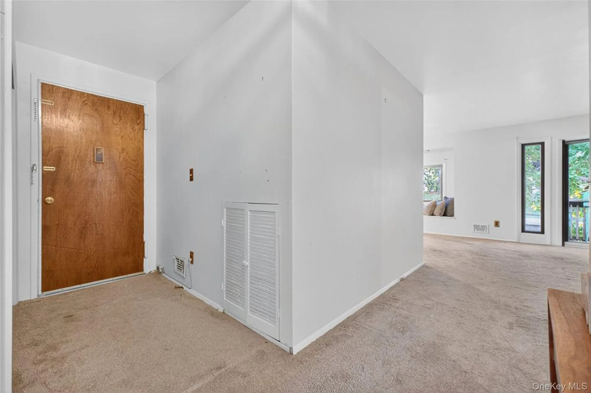 Property Slideshow image 3 of 17 | 45 jefferson oval d, Yorktown Heights, NY, 10598