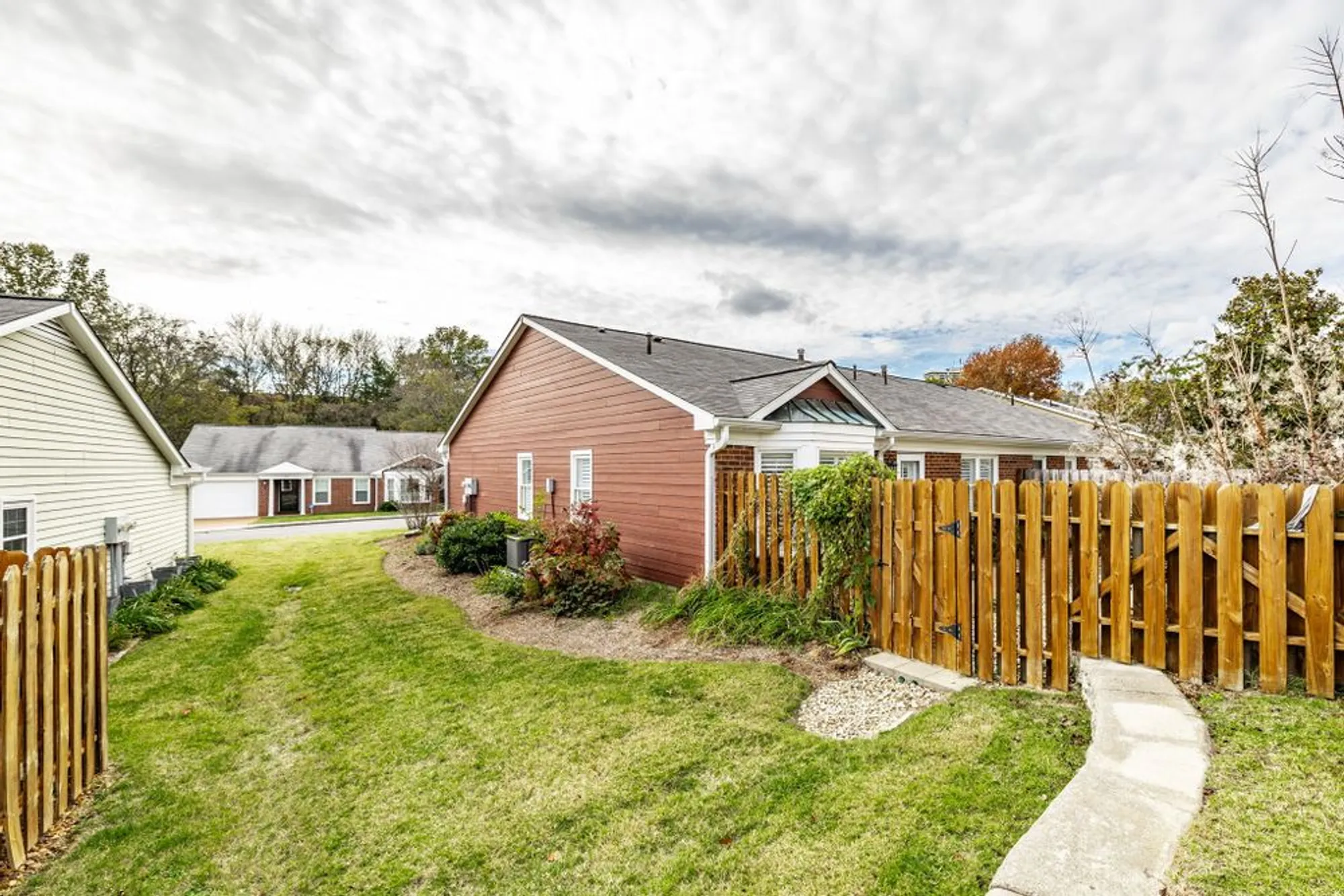 Property Slideshow image 26 of 37 | 260 cana cir, Nashville, TN, 37205