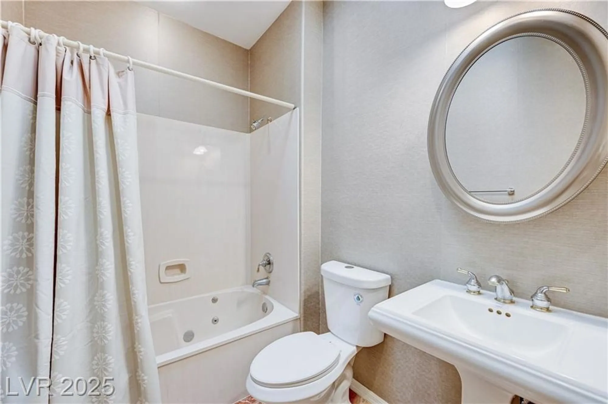 Property Slideshow image 31 of 41 | 2738 grand forks rd, Henderson, NV, 89052