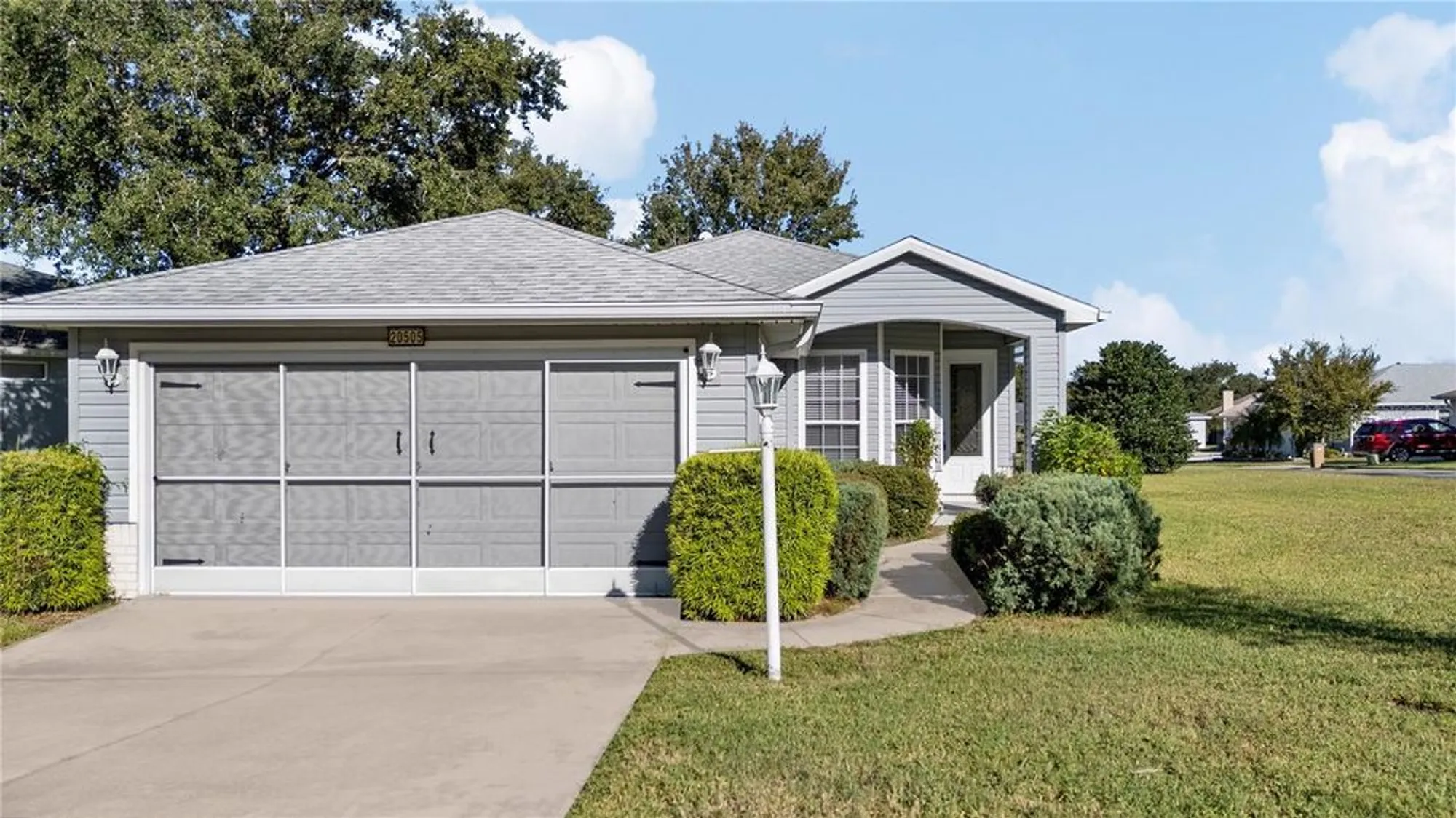 Property Slideshow image 70 of 77 | 20505 queen alexandra dr, Leesburg, FL, 34748