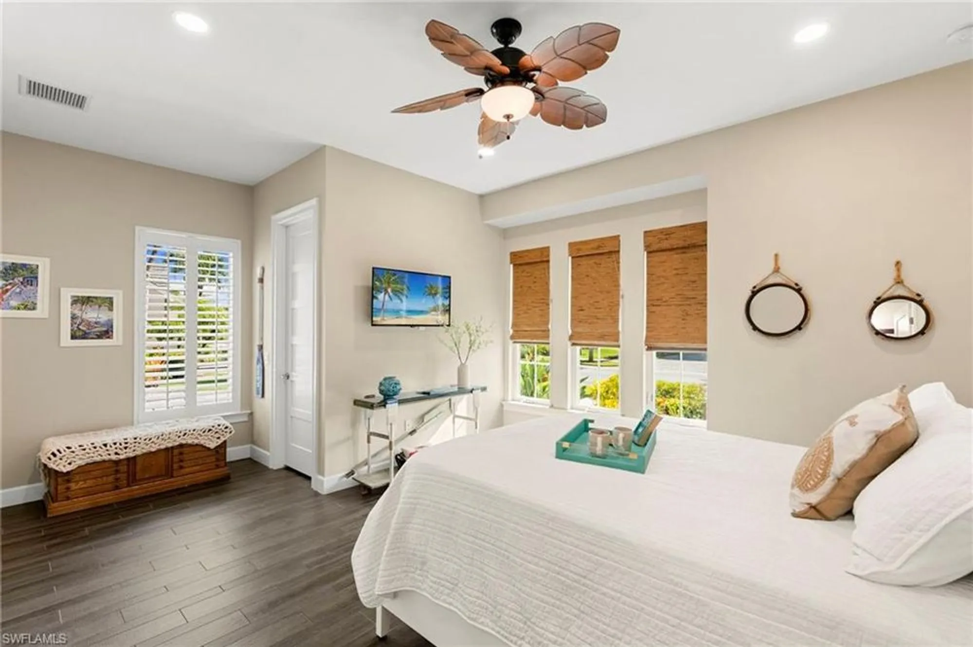 Property Slideshow image 30 of 44 | 4922 andros dr, Naples, FL, 34113