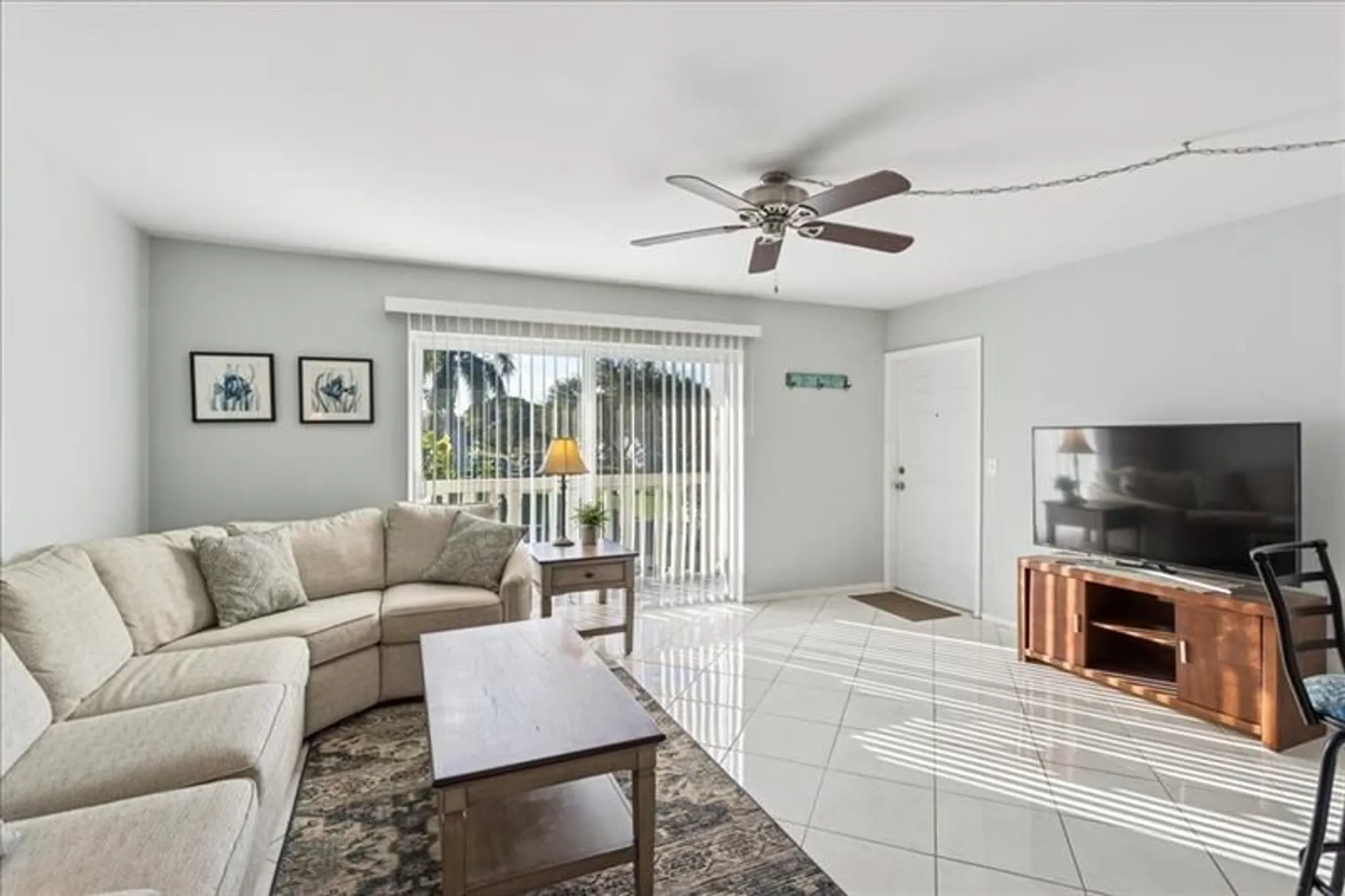Property Slideshow image 1 of 15 | 95 north blvd apt 2b, Boynton Beach, FL, 33435