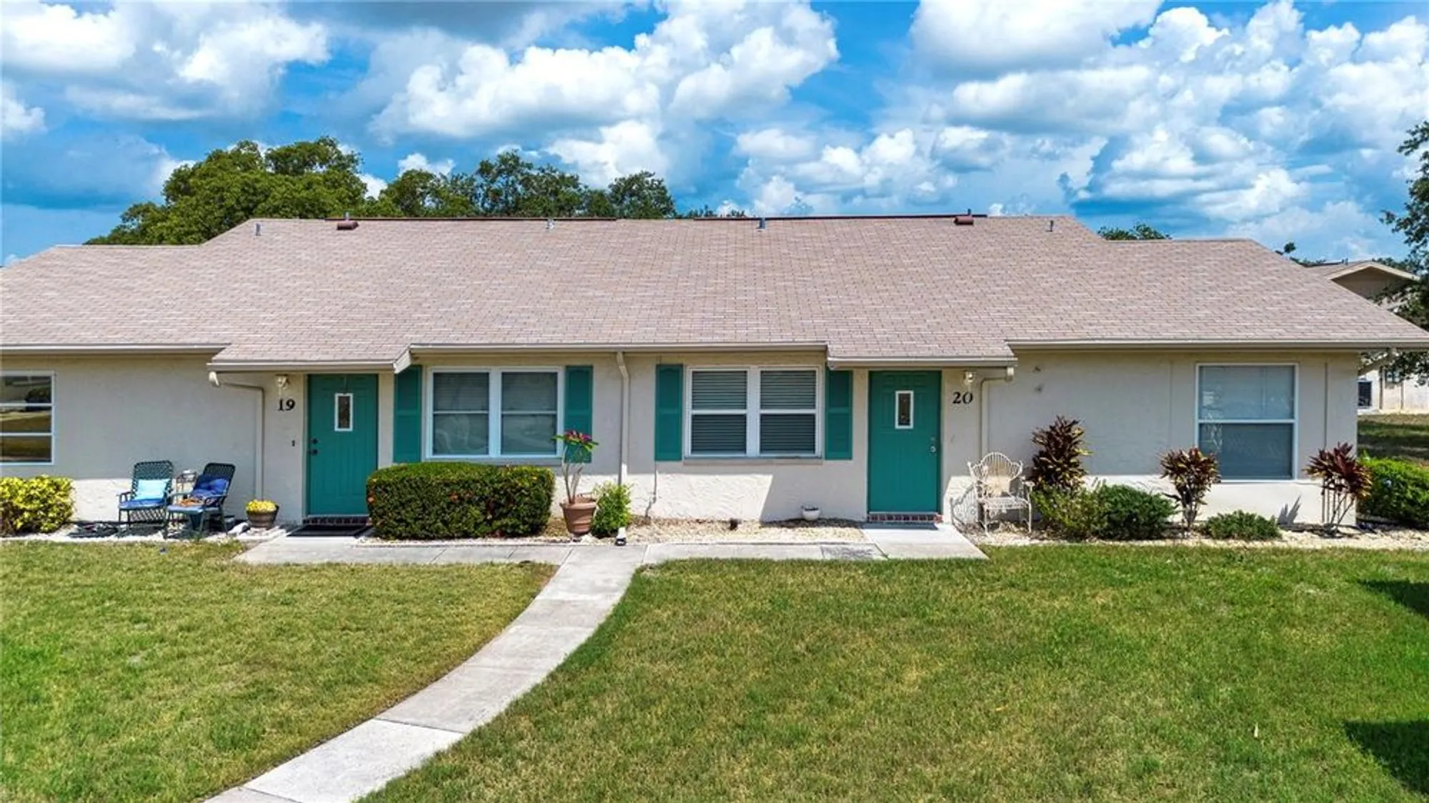Property Slideshow image 1 of 72 | 1906 canterbury ln 20, Sun City Center, FL, 33573