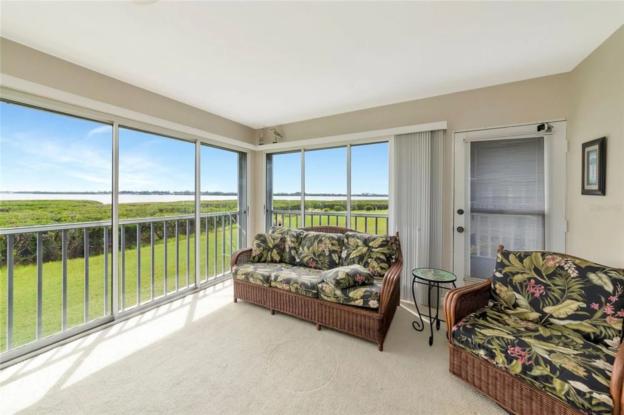 Property Slideshow image 26 of 52 | 1145 edgewater cir # 1145, Bradenton, FL, 34209