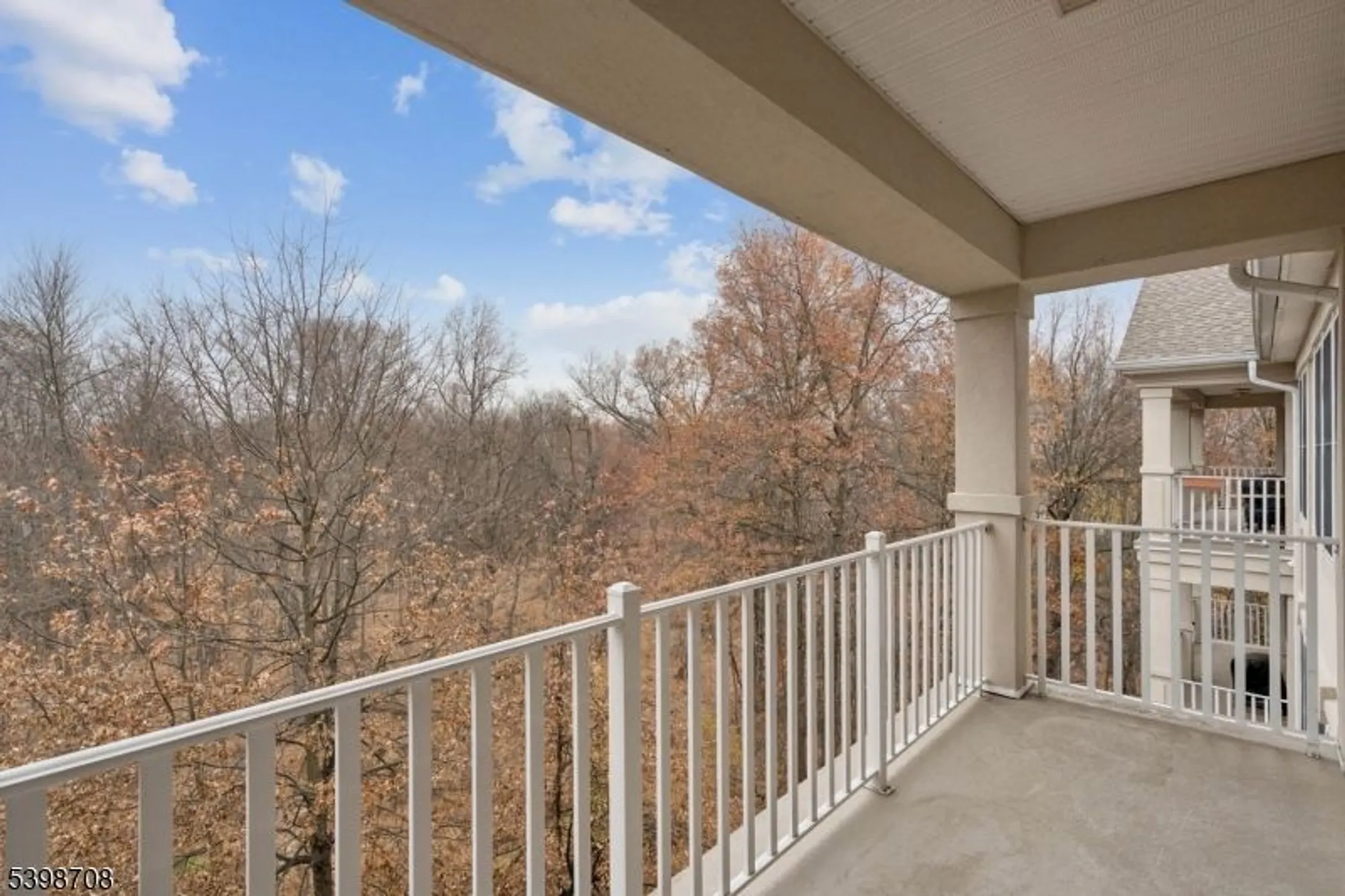Property Slideshow image 13 of 35 | 911 holly ln # 11, Cedar Grove, NJ, 07009