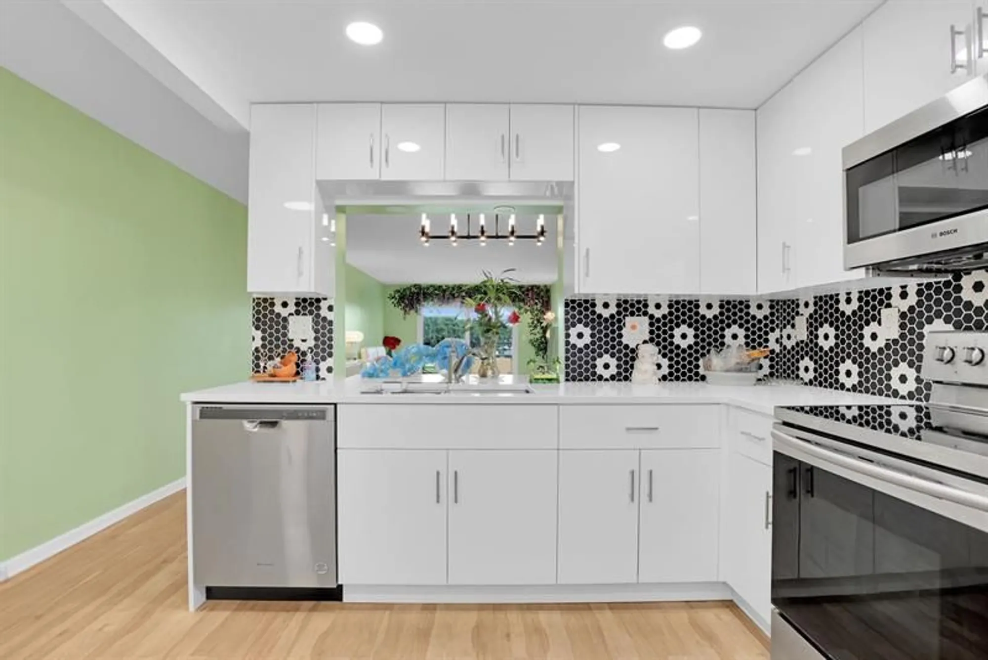 Property Slideshow image 2 of 32 | 4402 martinique ct l3, Coconut Creek, FL, 33066