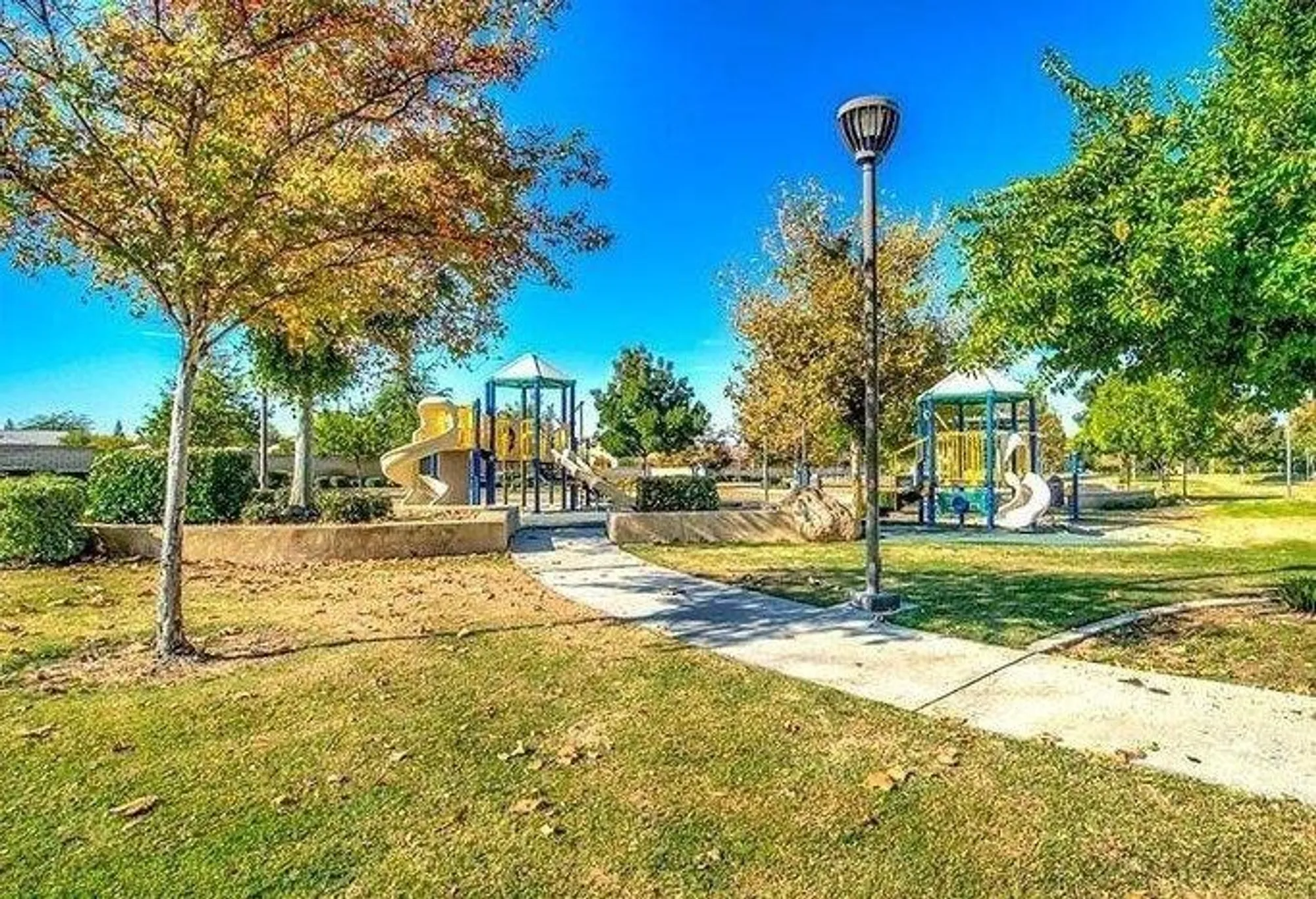 Property Slideshow image 20 of 30 | 14303 terrazzo dr, Bakersfield, CA, 93306