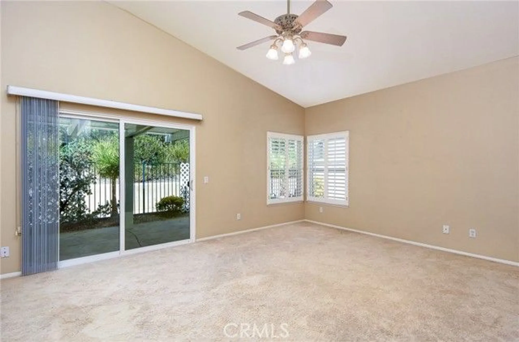 Property Slideshow image 16 of 36 | 24182 via llano, Murrieta, CA, 92562