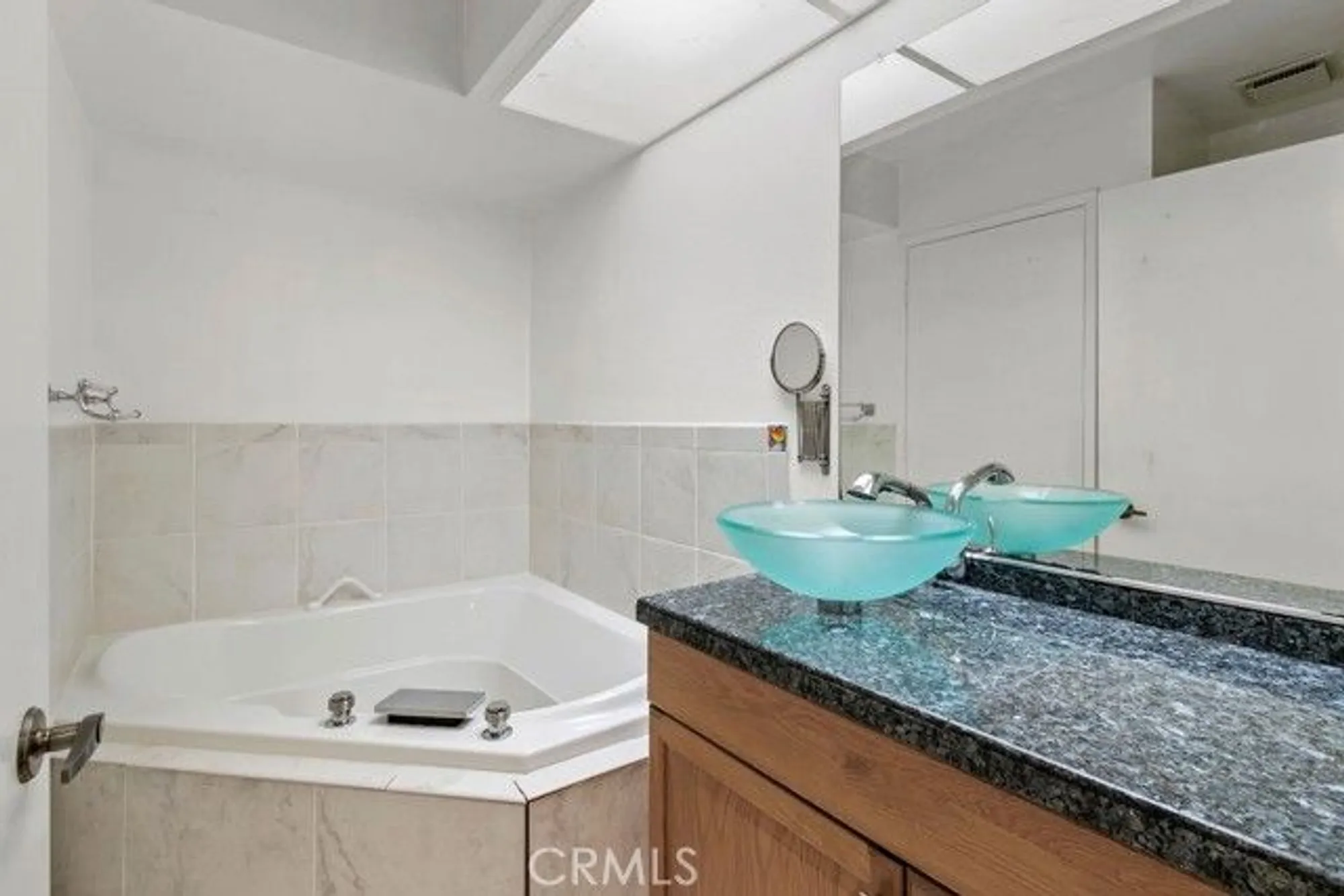 Property Slideshow image 9 of 24 | 5543 avenida sosiega a, Laguna Woods, CA, 92637