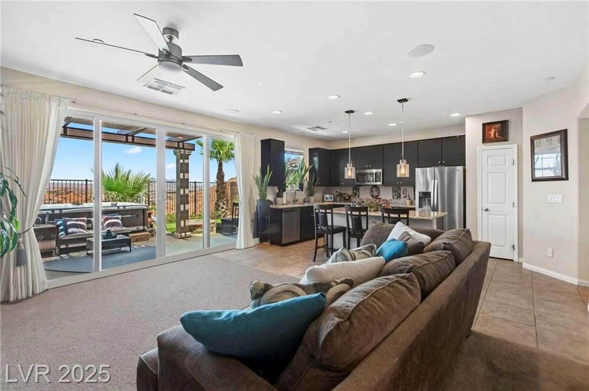 Property Slideshow image 4 of 42 | 44 moon hill dr, Henderson, NV, 89011
