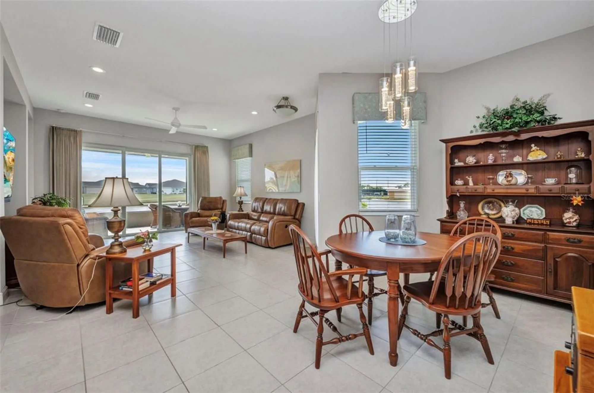 Property Slideshow image 8 of 28 | 1678 royal ct, Punta Gorda, FL, 33980
