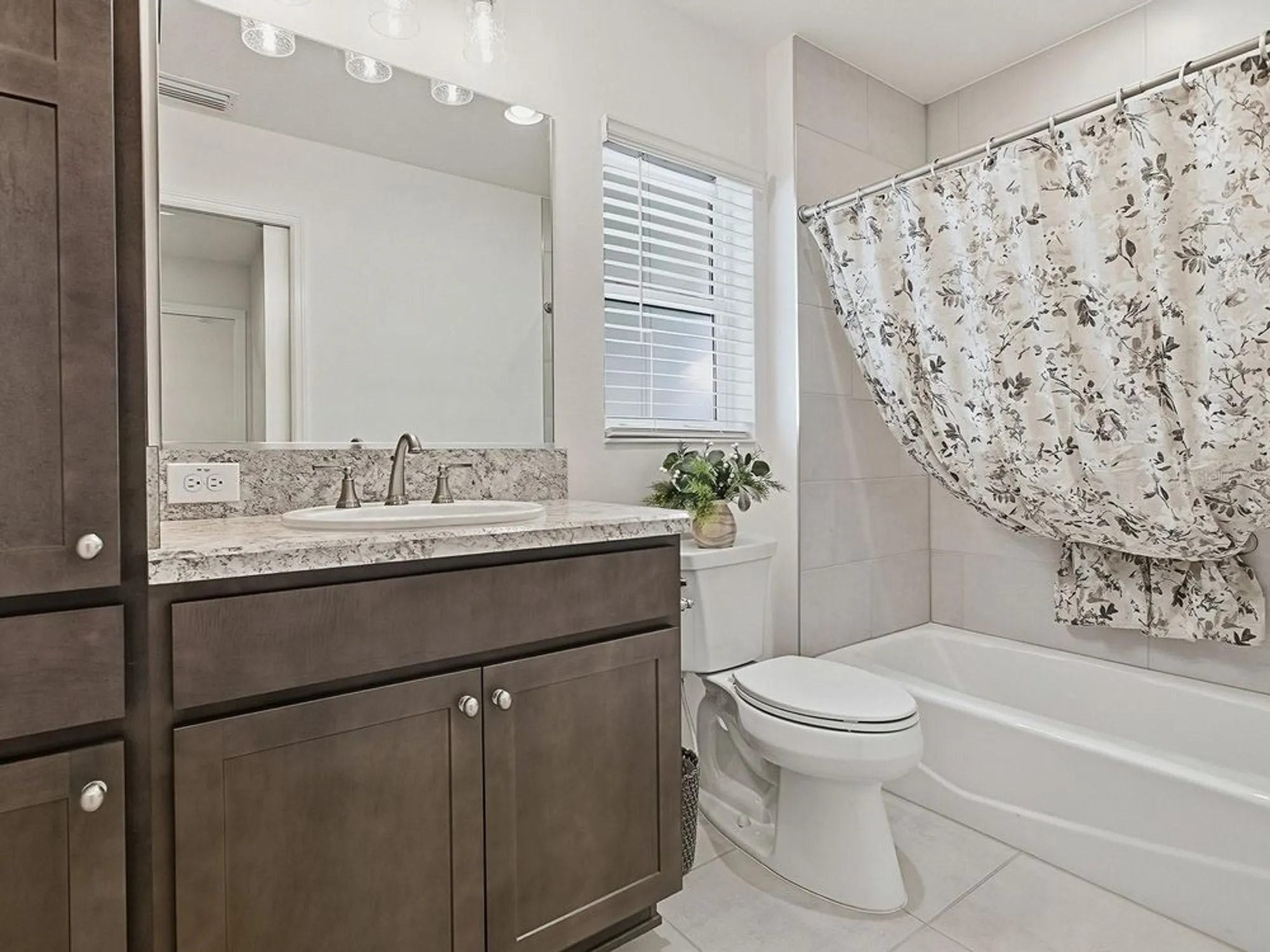 Property Slideshow image 21 of 38 | 2940 gulley ln, The Villages, FL, 32163