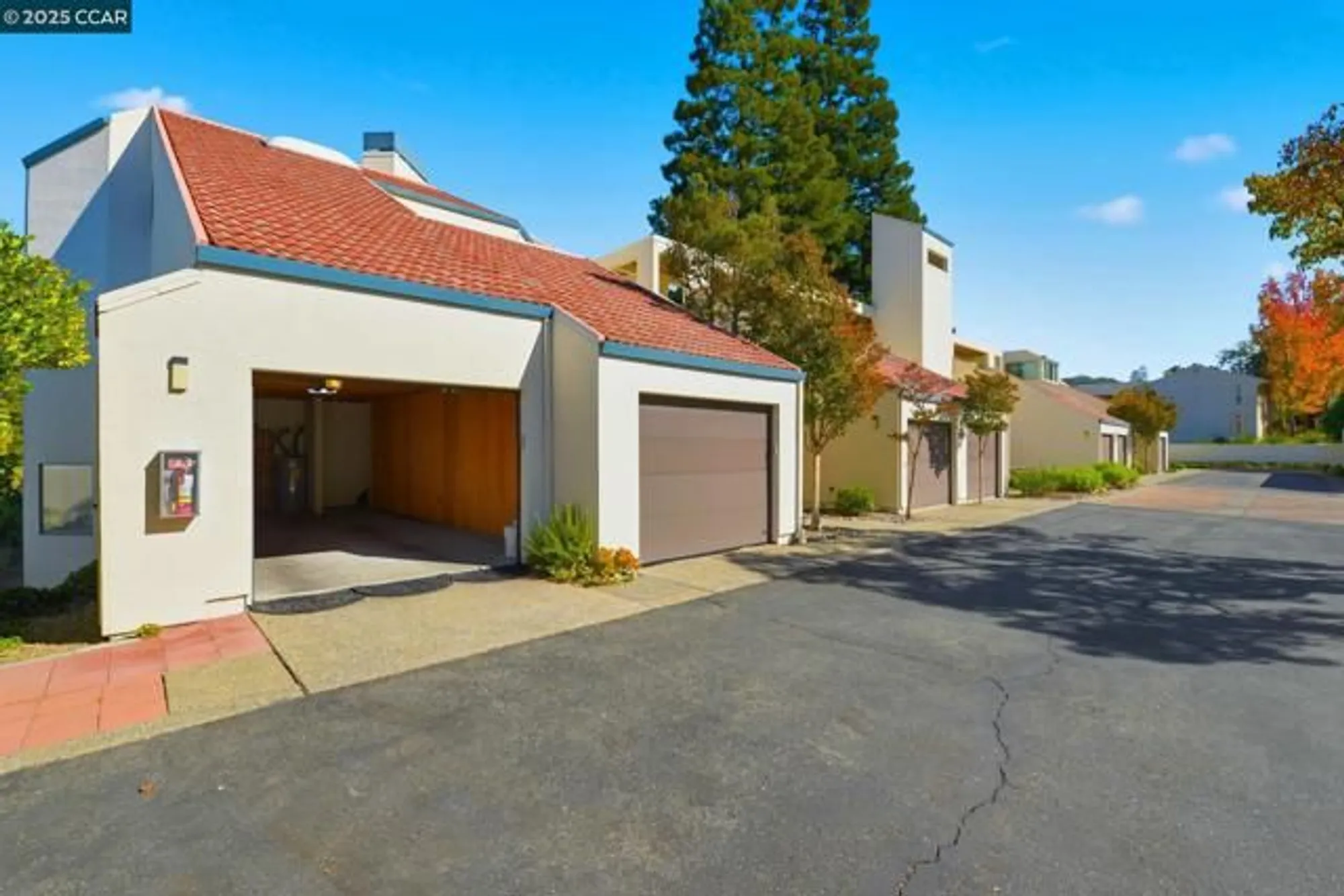 Property Slideshow image 32 of 33 | 1221 avenida sevilla 1b, Walnut Creek, CA, 94595