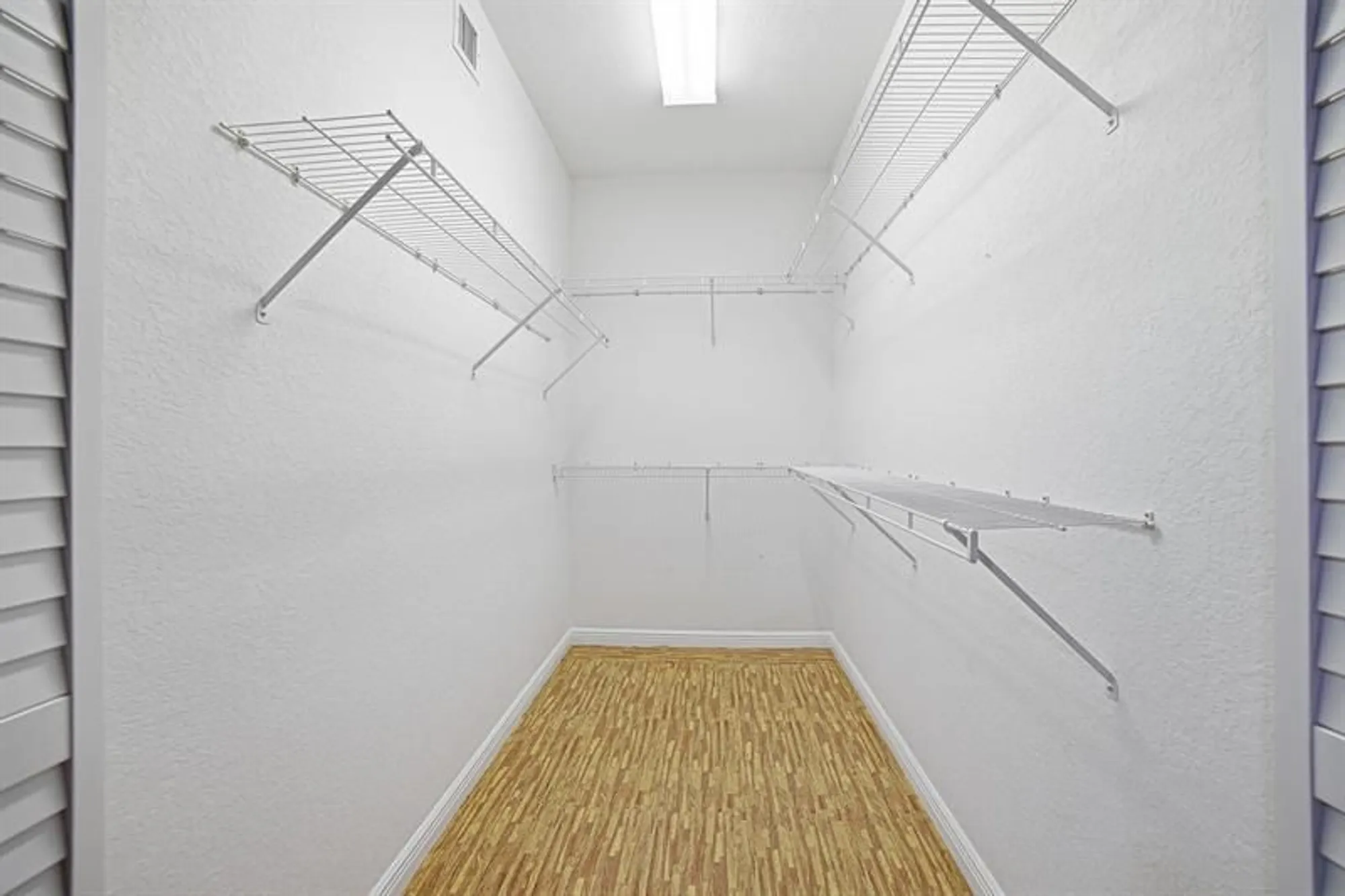 Property Slideshow image 13 of 44 | 7739 southampton ter 411, Tamarac, FL, 33321