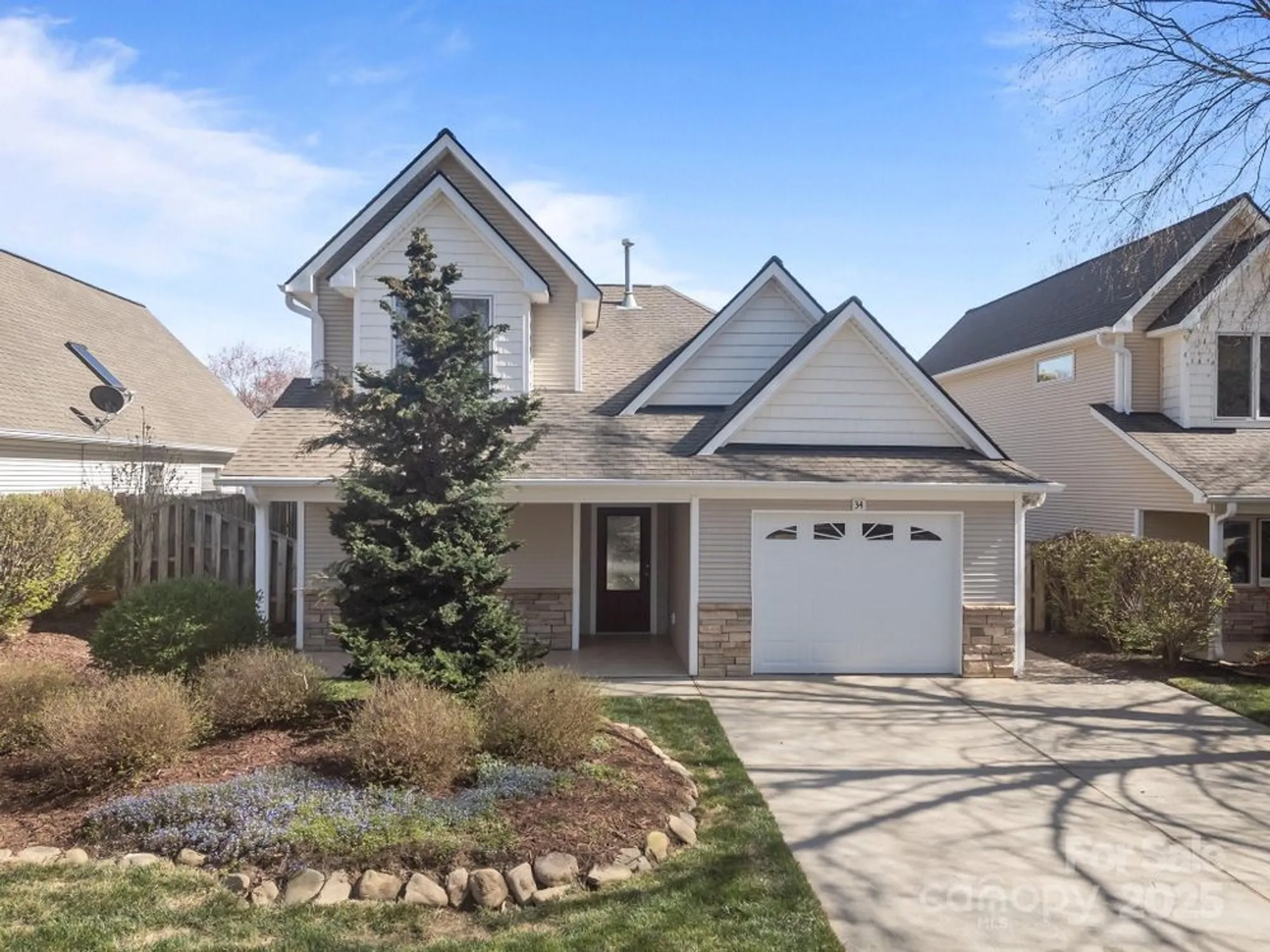 Property Slideshow image 1 of 46 | 34 beekeeper trl, Swannanoa, NC, 28778