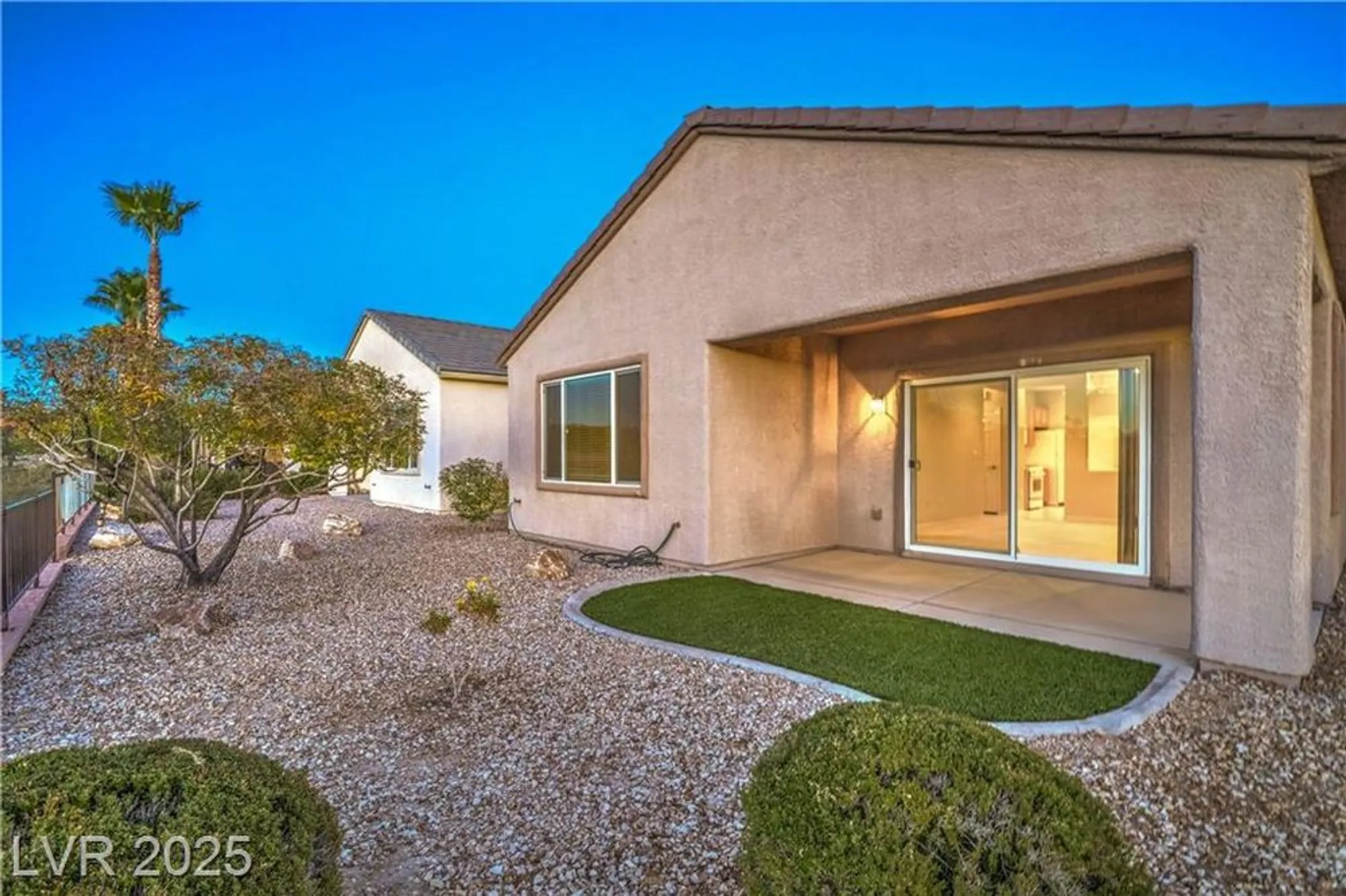 Property Slideshow image 27 of 55 | 2504 ashen light dr, Henderson, NV, 89044