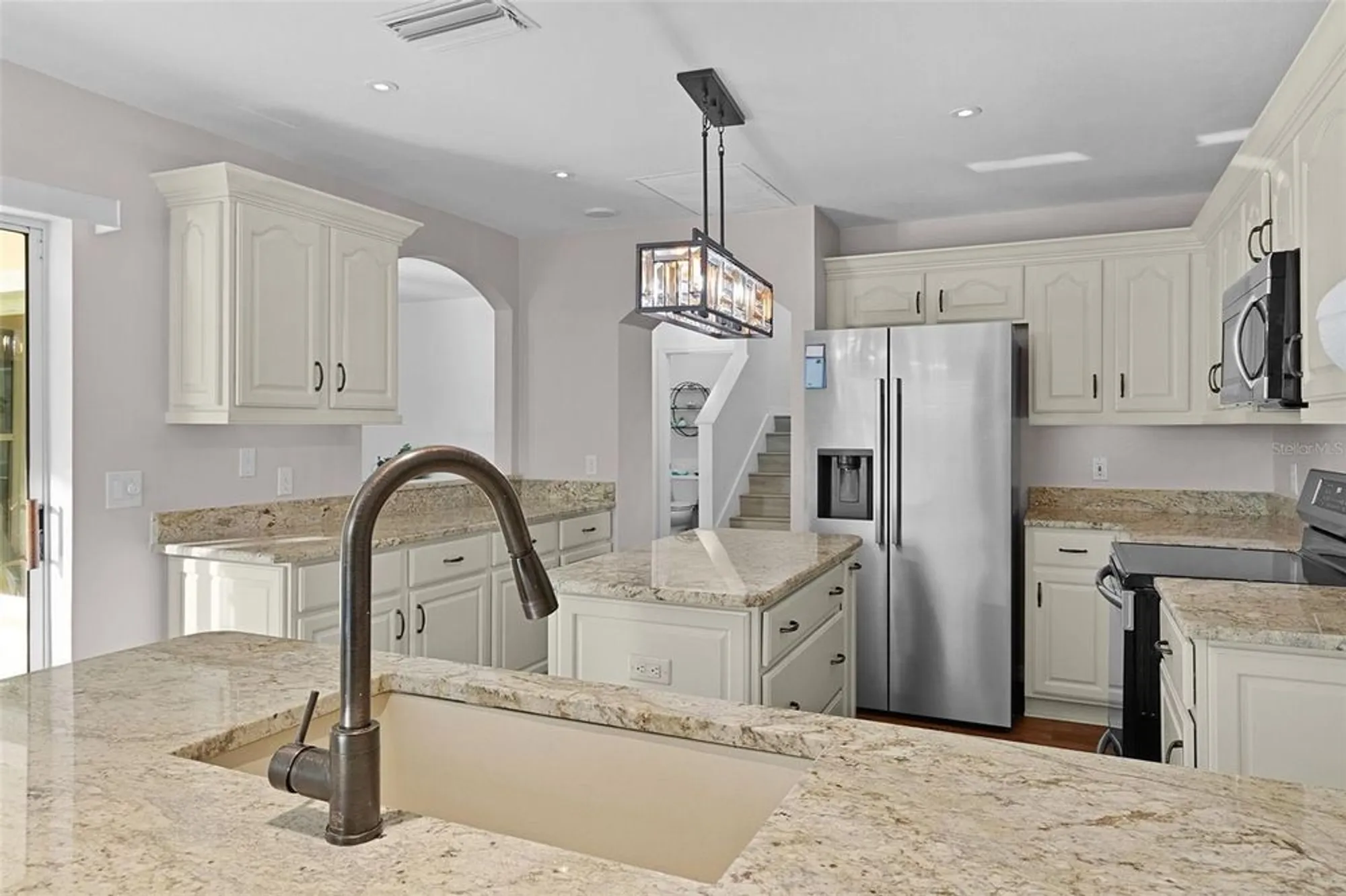 Property Slideshow image 13 of 59 | 1818 puerto bello dr, Lady Lake, FL, 32159