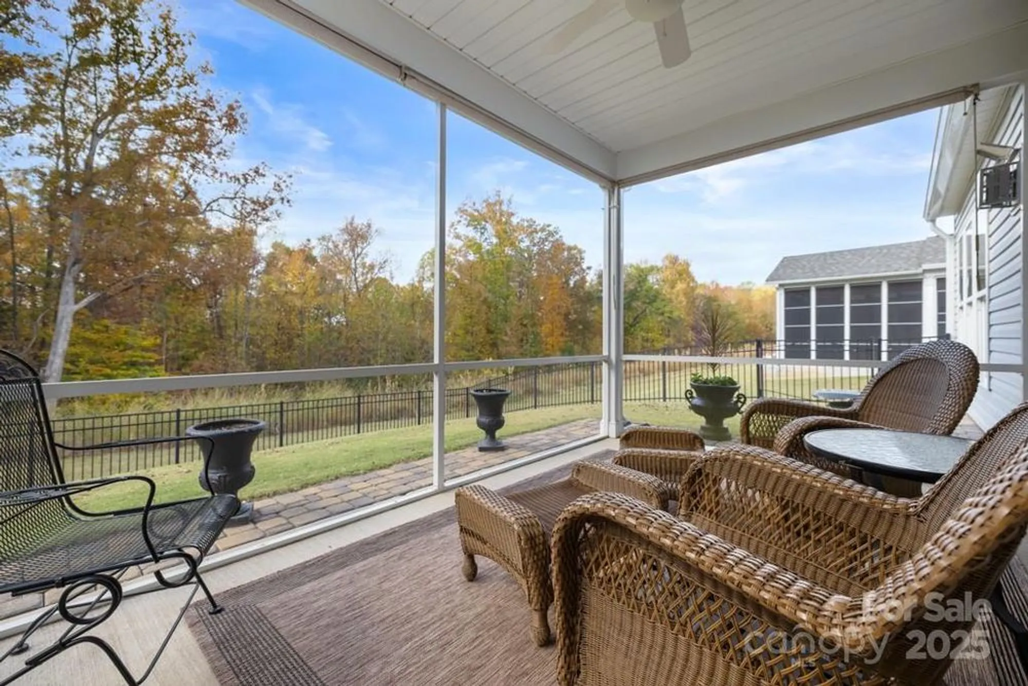 Property Slideshow image 24 of 45 | 2071 bronze leaf dr, Fort Mill, SC, 29707