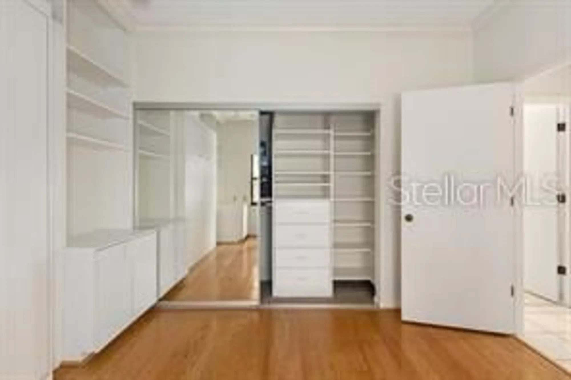 Property Slideshow image 38 of 52 | 5259 heron way # 103, Sarasota, FL, 34231