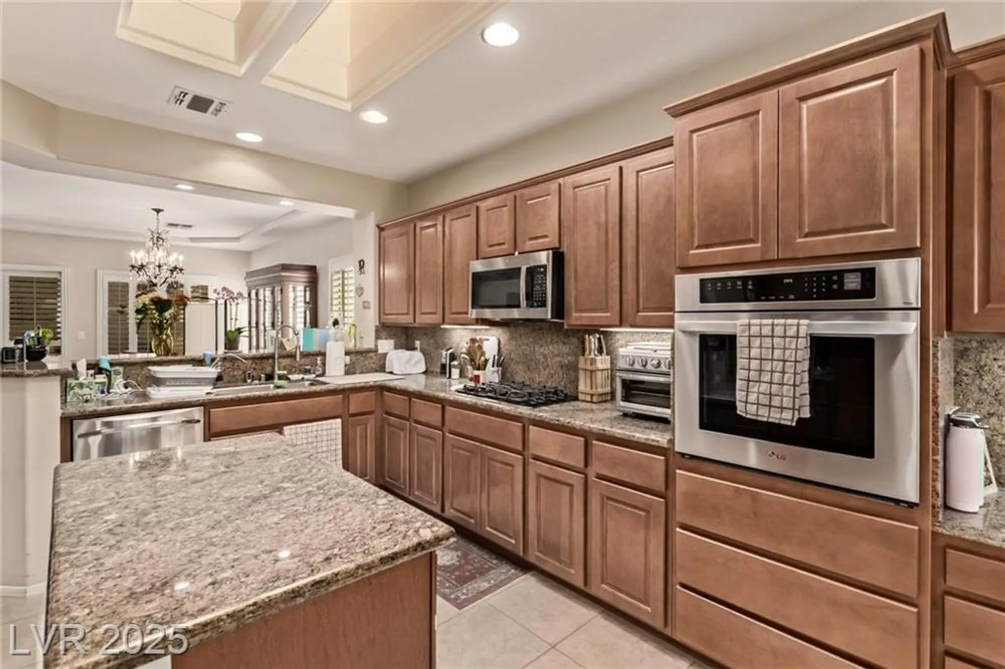 Property Slideshow image 13 of 32 | 2164 peyten park st, Henderson, NV, 89052