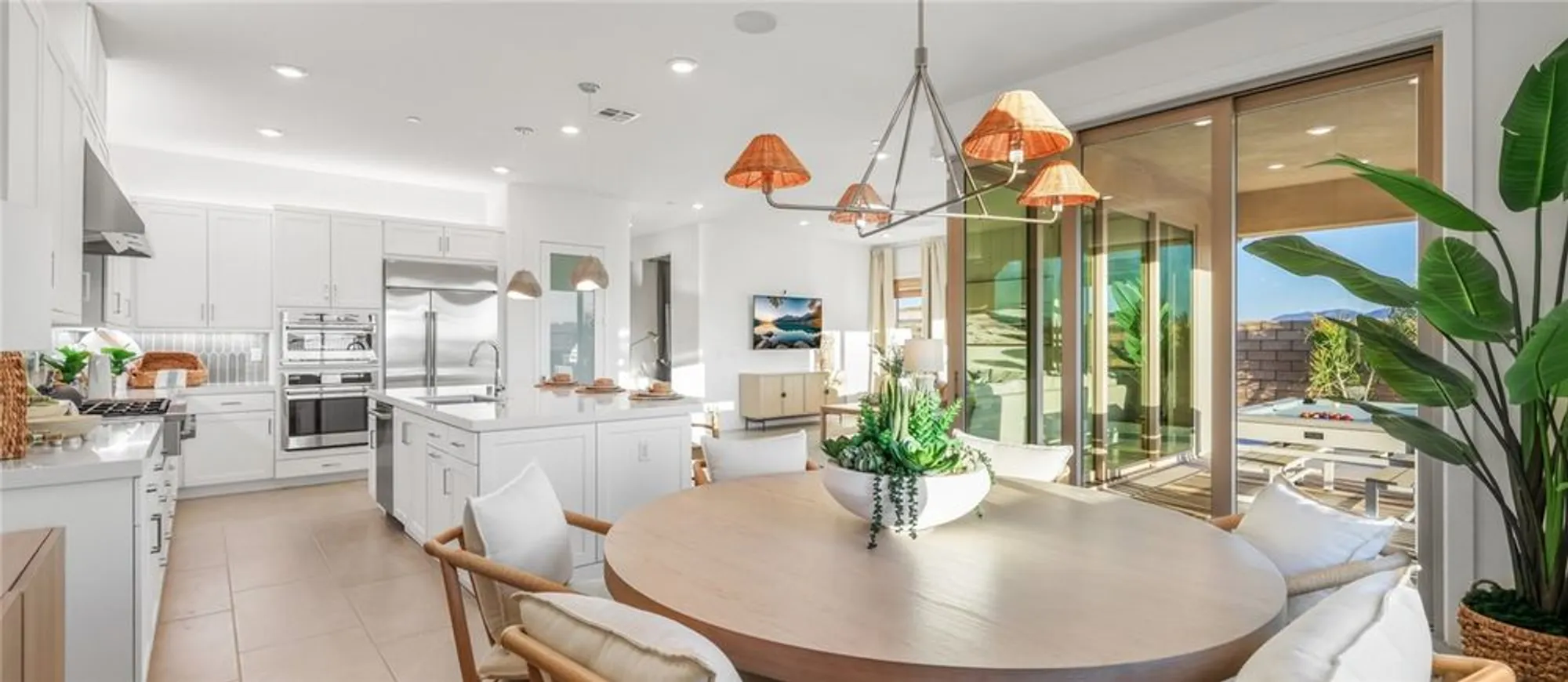 Property Slideshow image 7 of 30 | 29437 via diamante, Valencia, CA, 91354