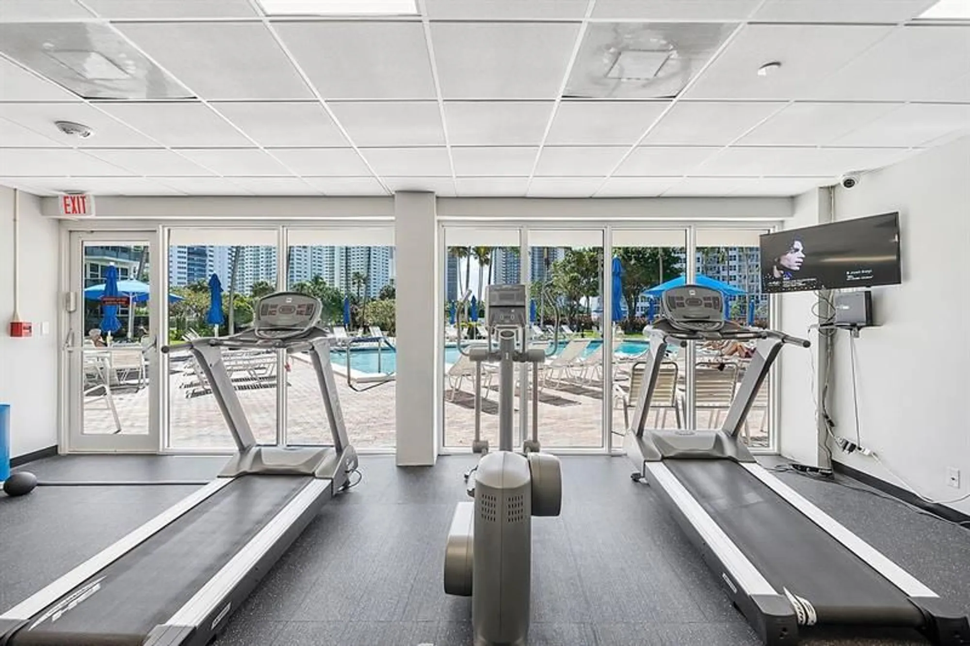 Property Slideshow image 32 of 53 | 3300 ne 36th st 303, Fort Lauderdale, FL, 33308