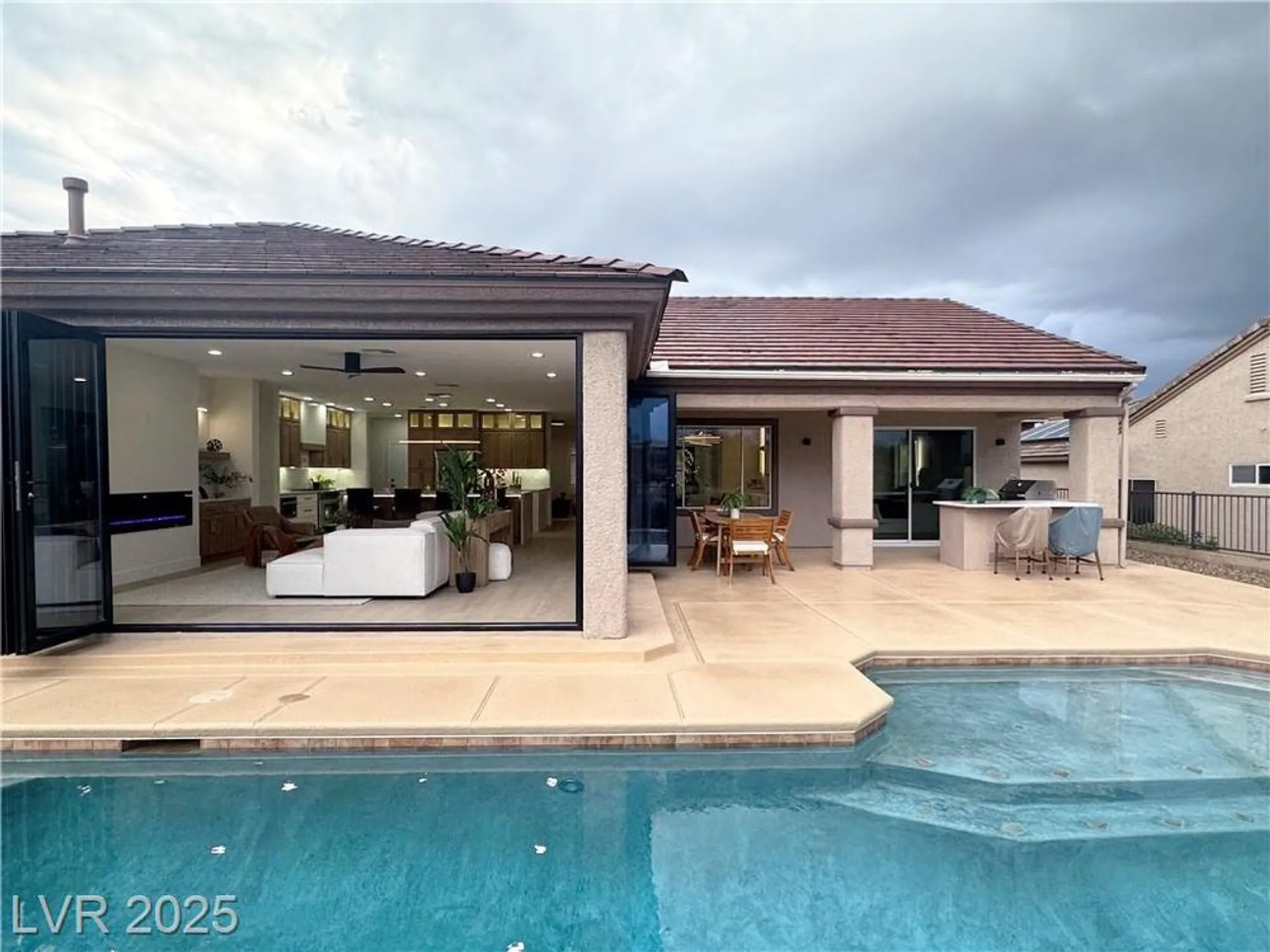 Property Slideshow image 12 of 66 | 2784 cherrydale falls dr, Henderson, NV, 89052