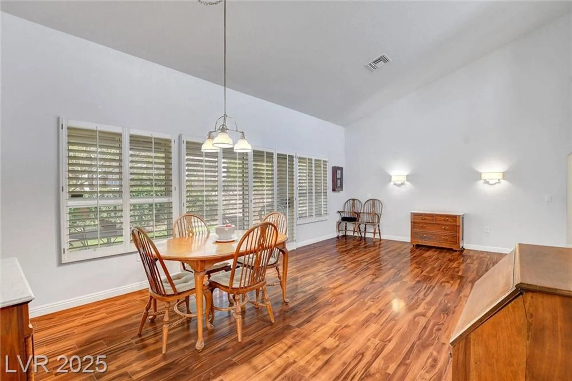 Property Slideshow image 13 of 54 | 2505 palmridge dr, Las Vegas, NV, 89134