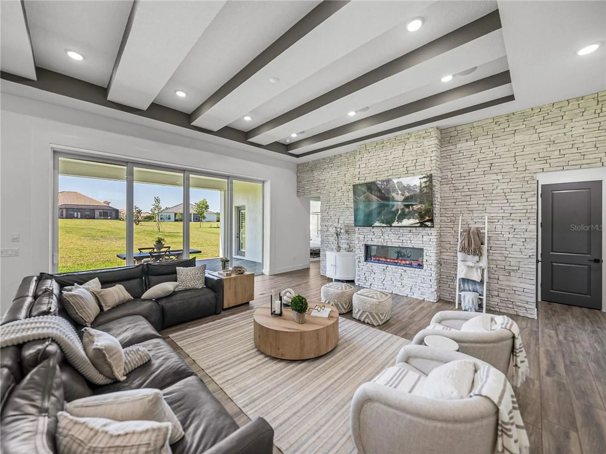 Property Slideshow image 10 of 81 | 13805 carryback dr, Dade City, FL, 33525