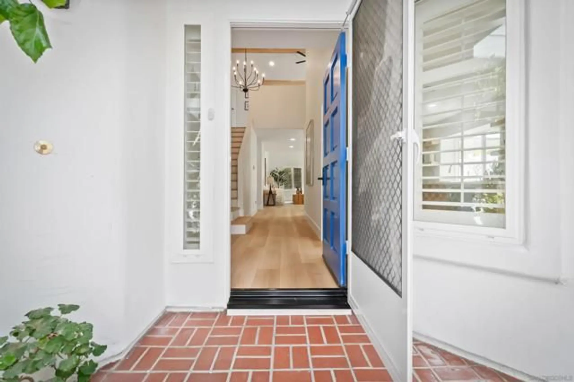 Property Slideshow image 10 of 47 | 4058 lemnos way, Oceanside, CA, 92056