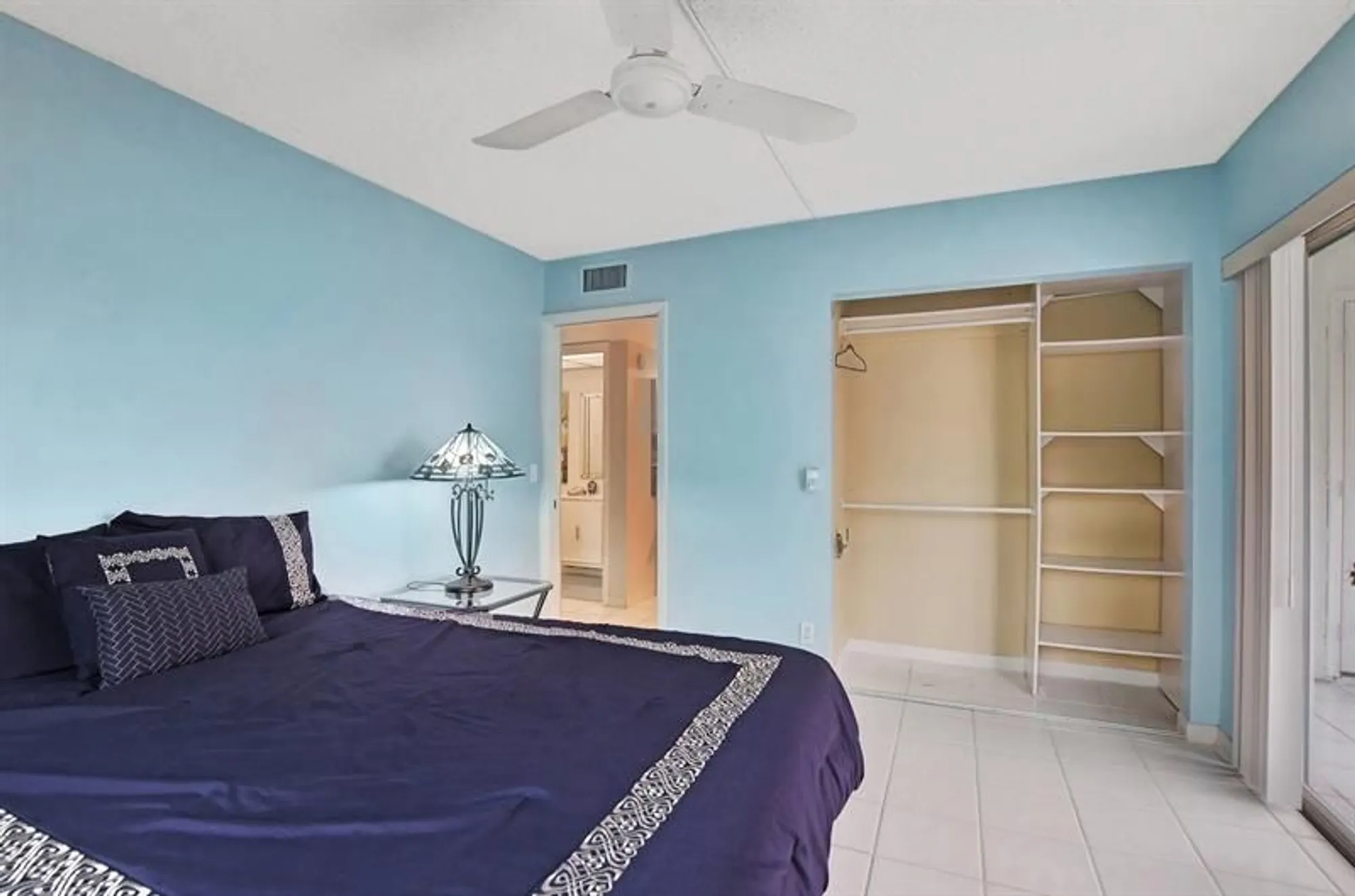 Property Slideshow image 17 of 67 | 204 burgundy e unit e, Delray Beach, FL, 33484