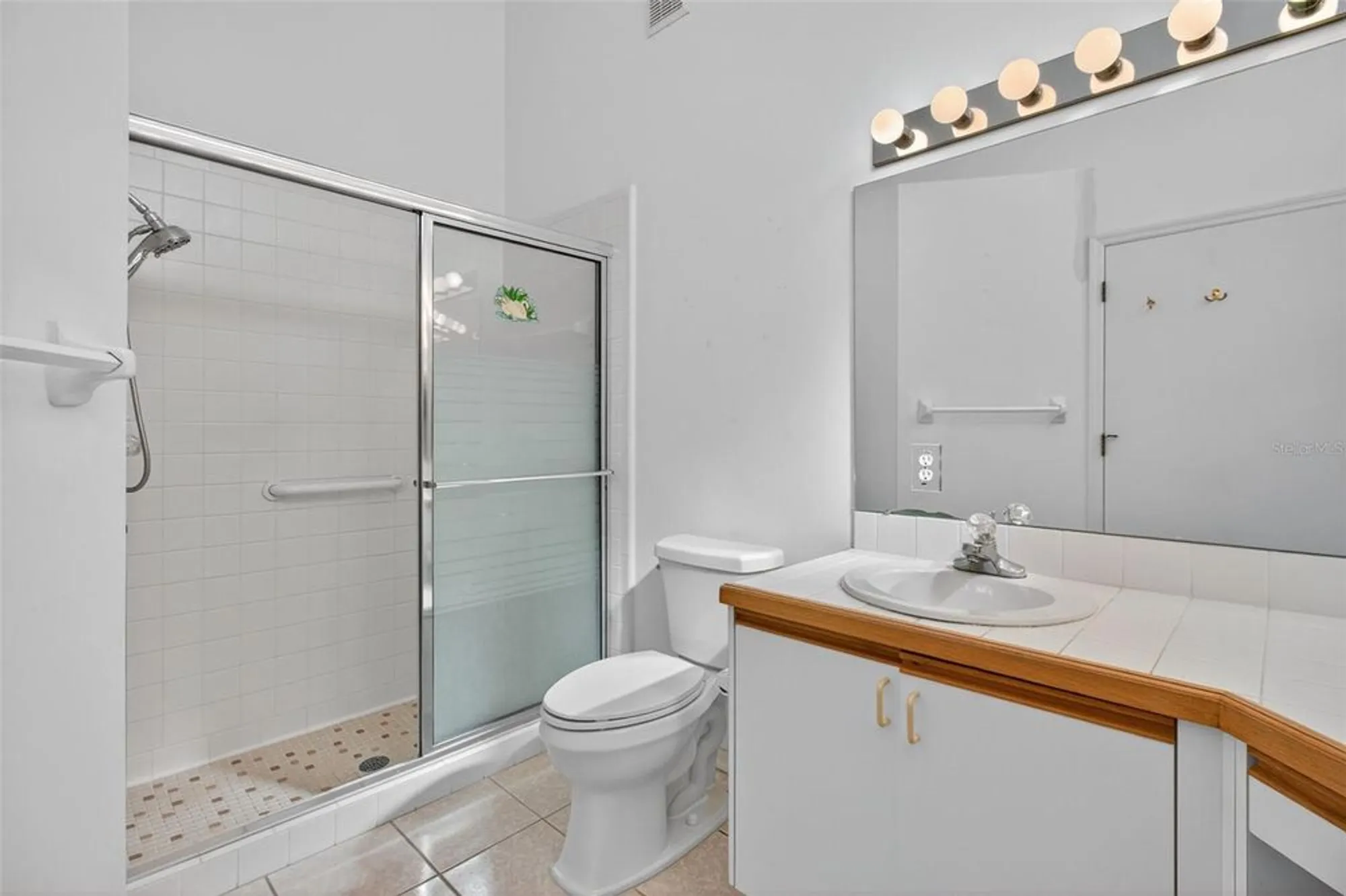 Property Slideshow image 11 of 63 | 3540 cayman ct, Palm Harbor, FL, 34684