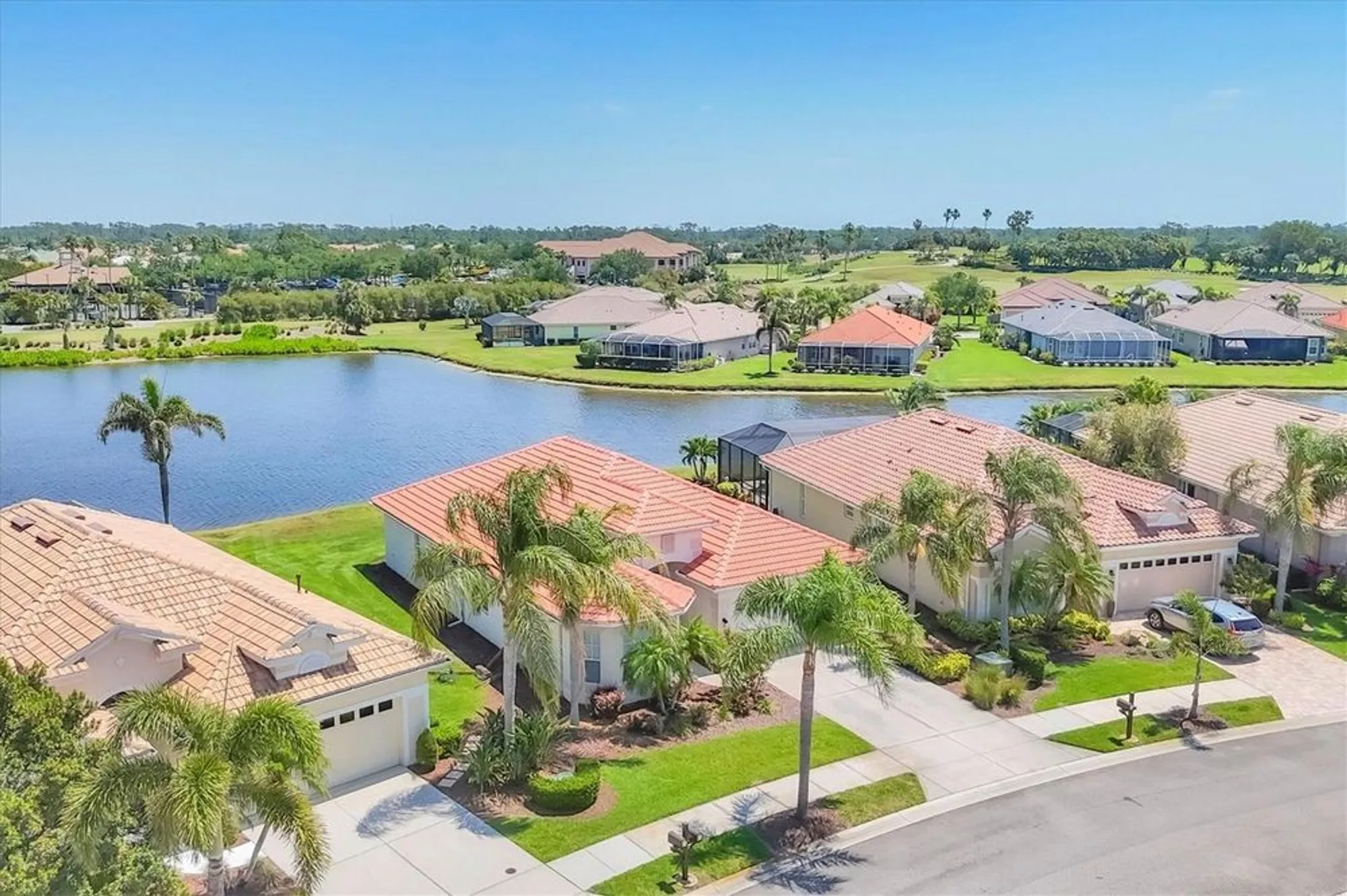 Property Slideshow image 5 of 66 | 4427 blue heron cir, North Port, FL, 34287