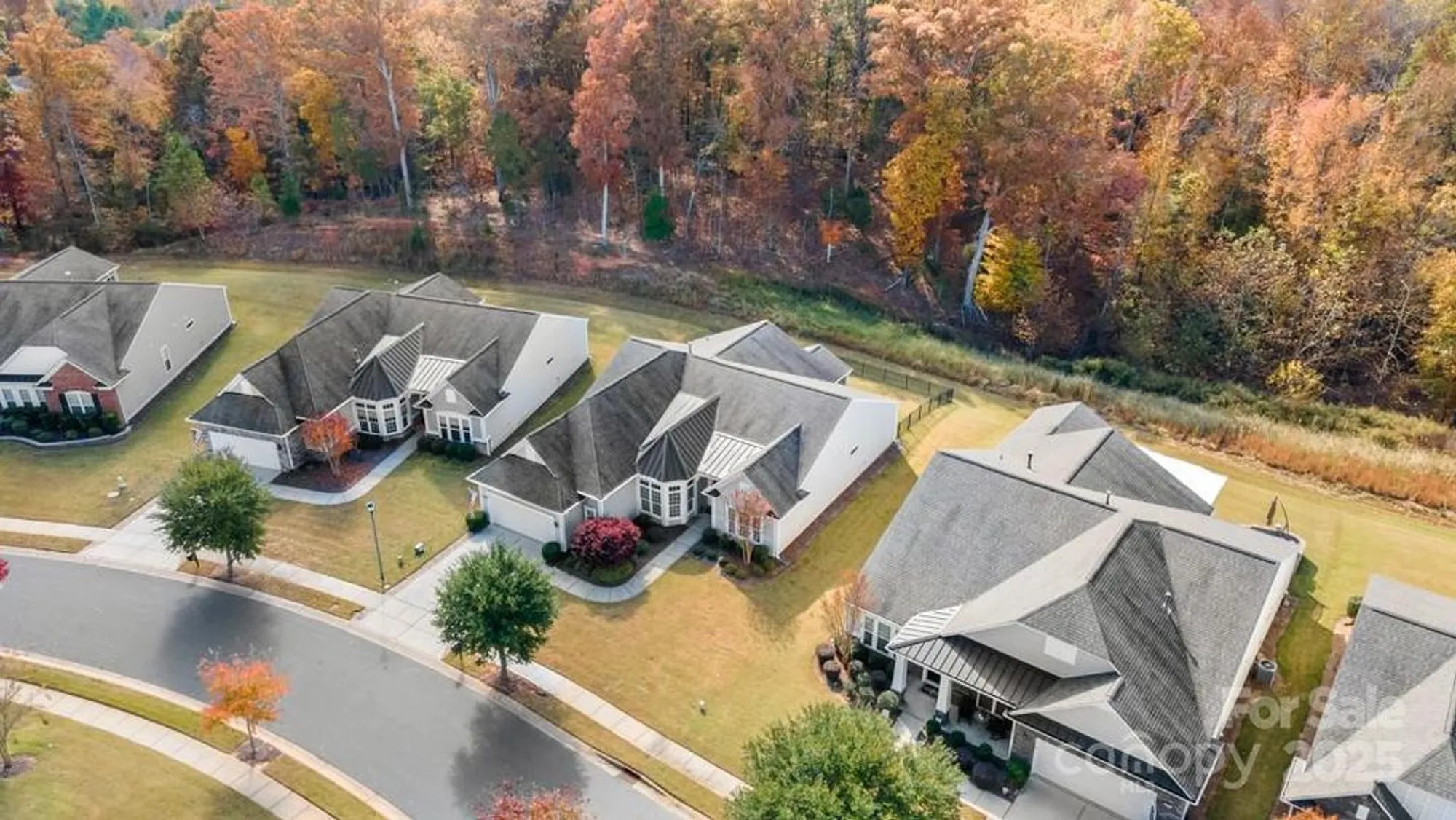 Property Slideshow image 31 of 45 | 2071 bronze leaf dr, Fort Mill, SC, 29707