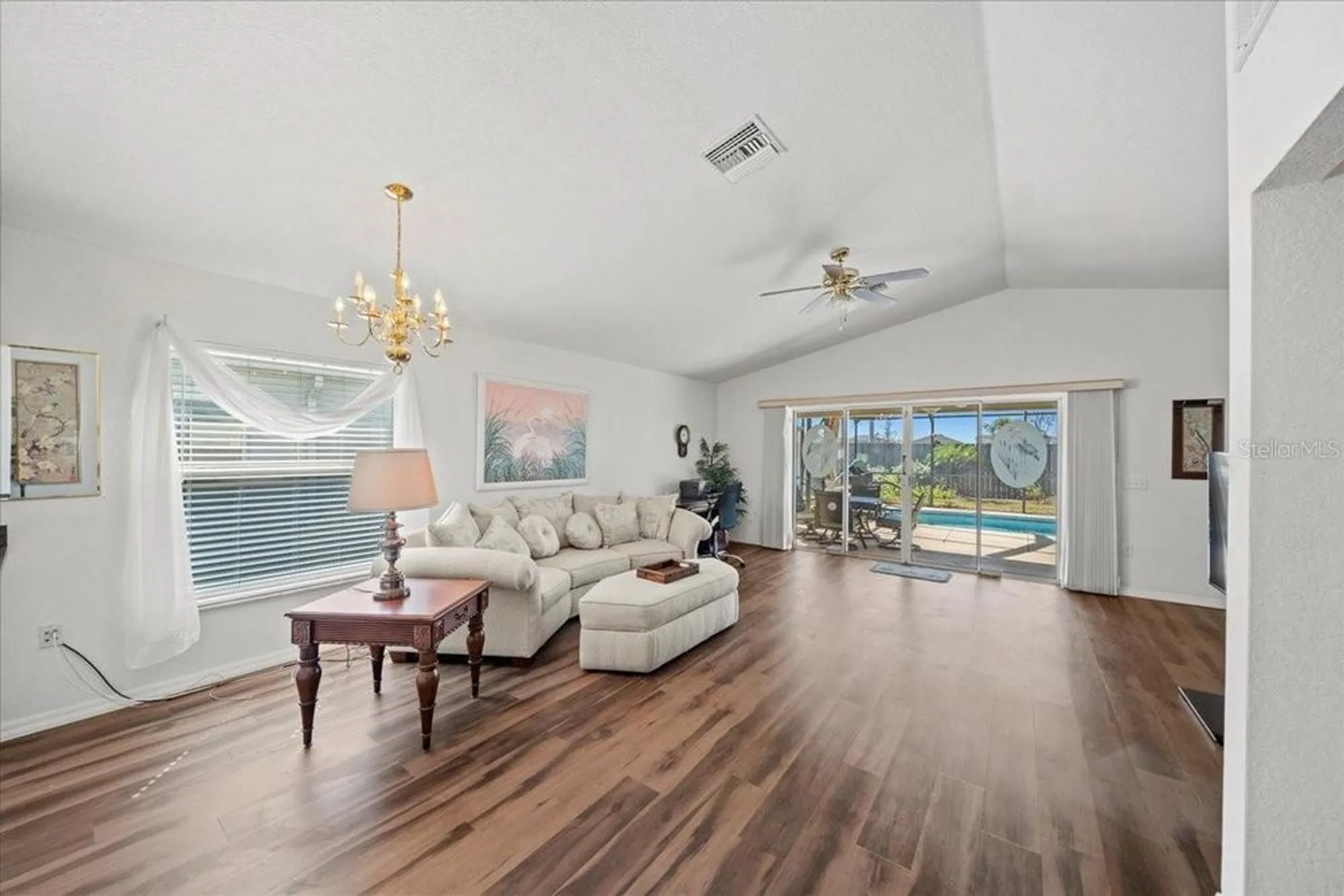 Property Slideshow image 10 of 42 | 364 lake suzanne dr, Lake Wales, FL, 33859