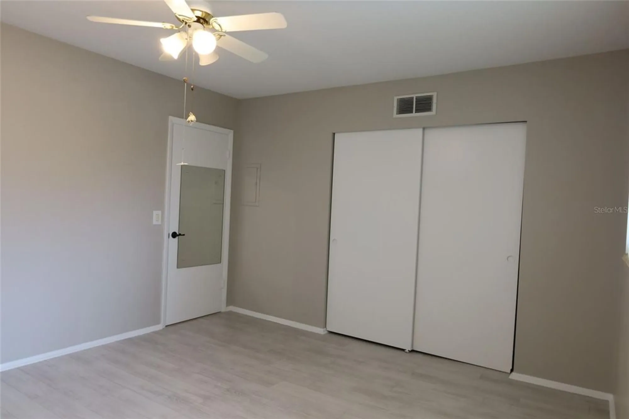 Property Slideshow image 19 of 26 | 2360 world parkway blvd apt 36, Clearwater, FL, 33763