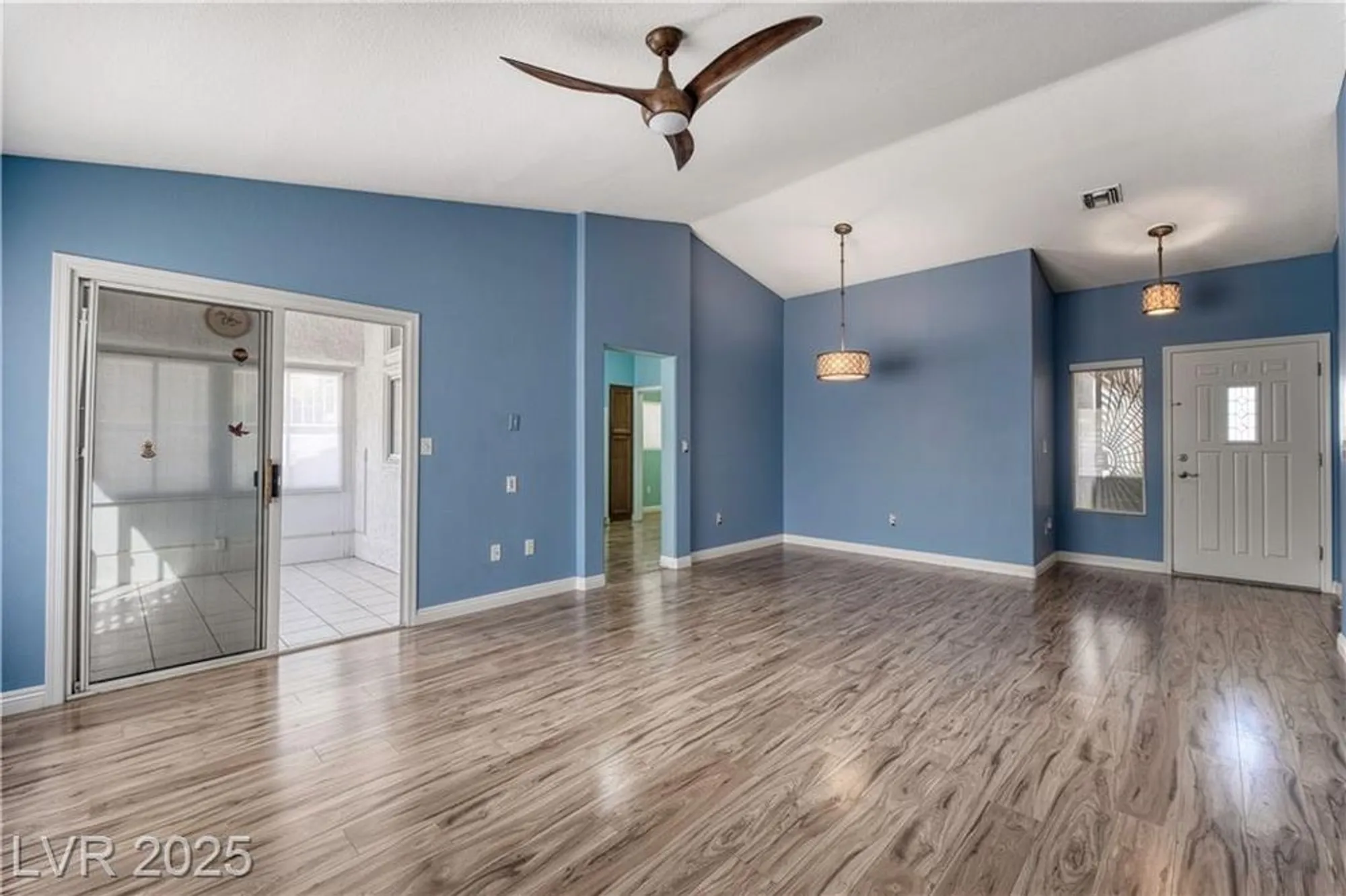 Property Slideshow image 12 of 43 | 11017 clear meadows dr, Las Vegas, NV, 89134
