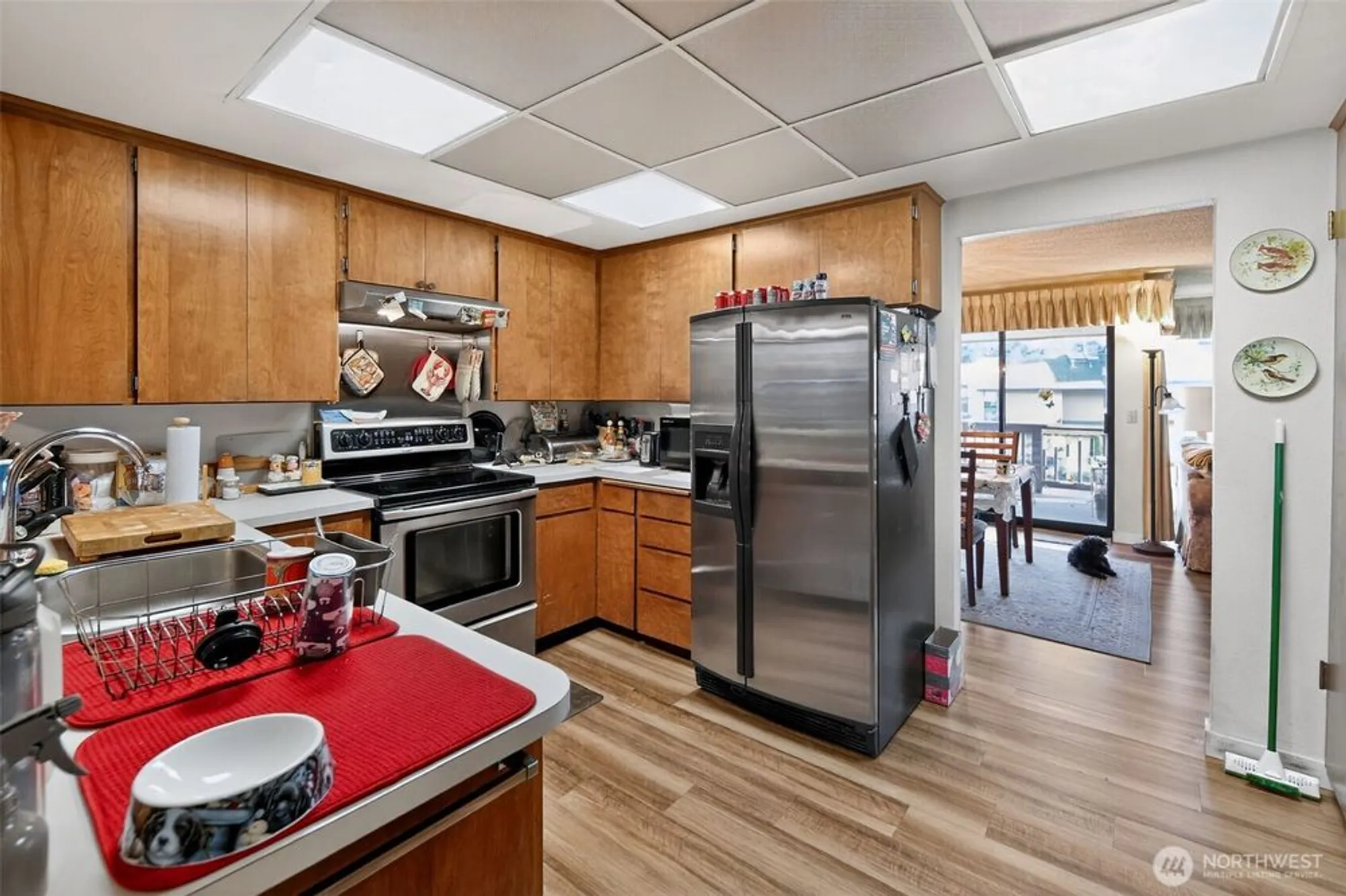 Property Slideshow image 11 of 30 | 10717 glen acres dr s # 735, Burien, WA, 98168
